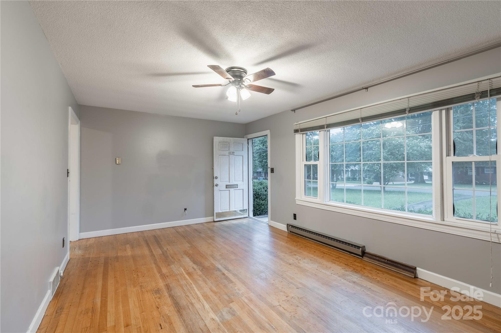 1132 Arbor Drive Property Photo 4
