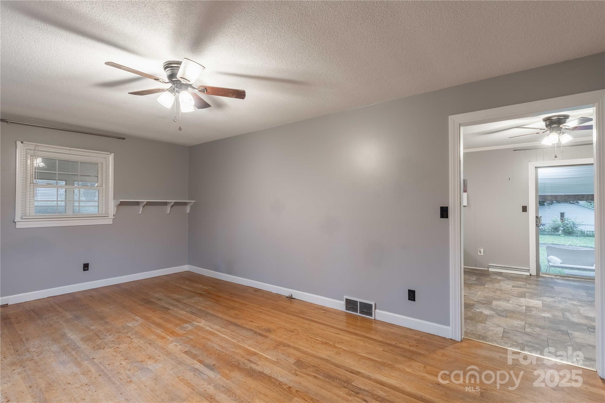 1132 Arbor Drive Property Photo 5