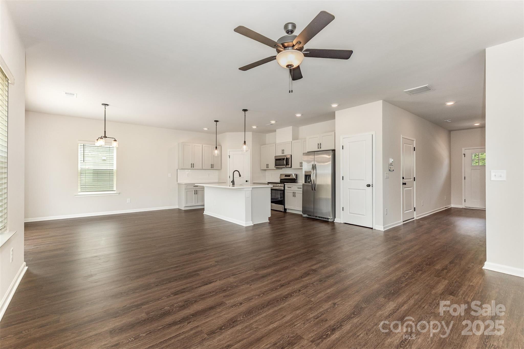 3005 Sadler Woods Lane Property Photo 10