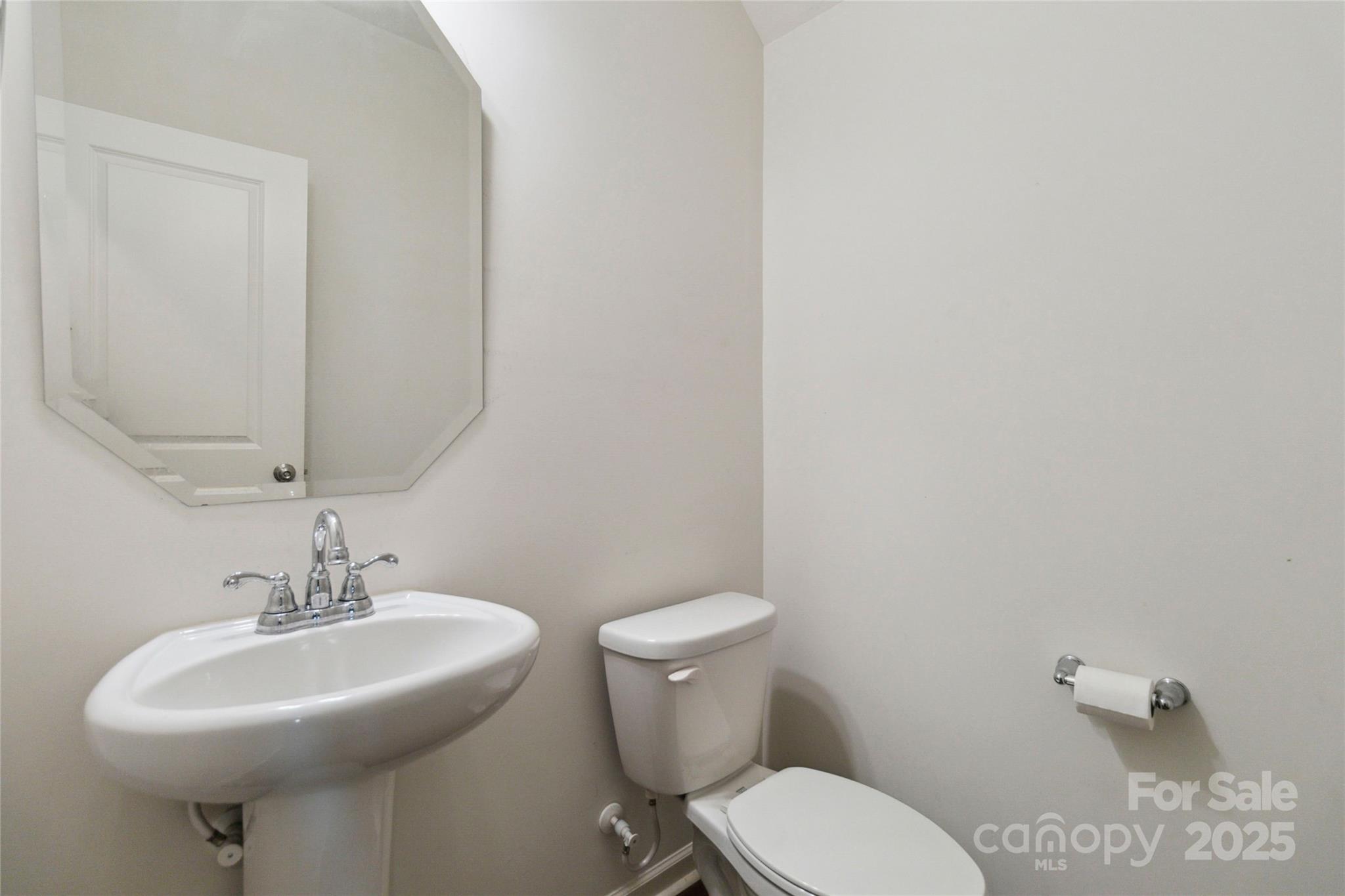 14027 Clayborn Street Property Photo 16