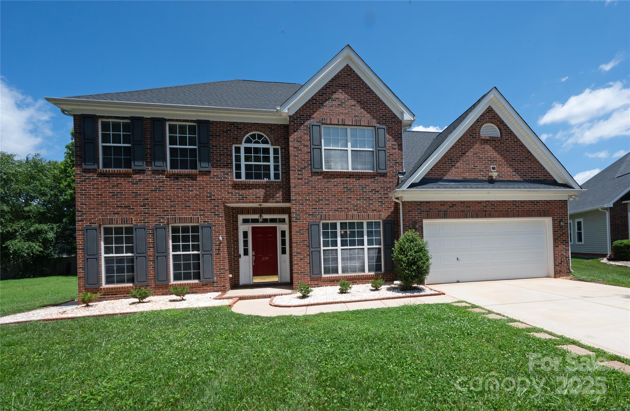 219 Harrowfield Heights