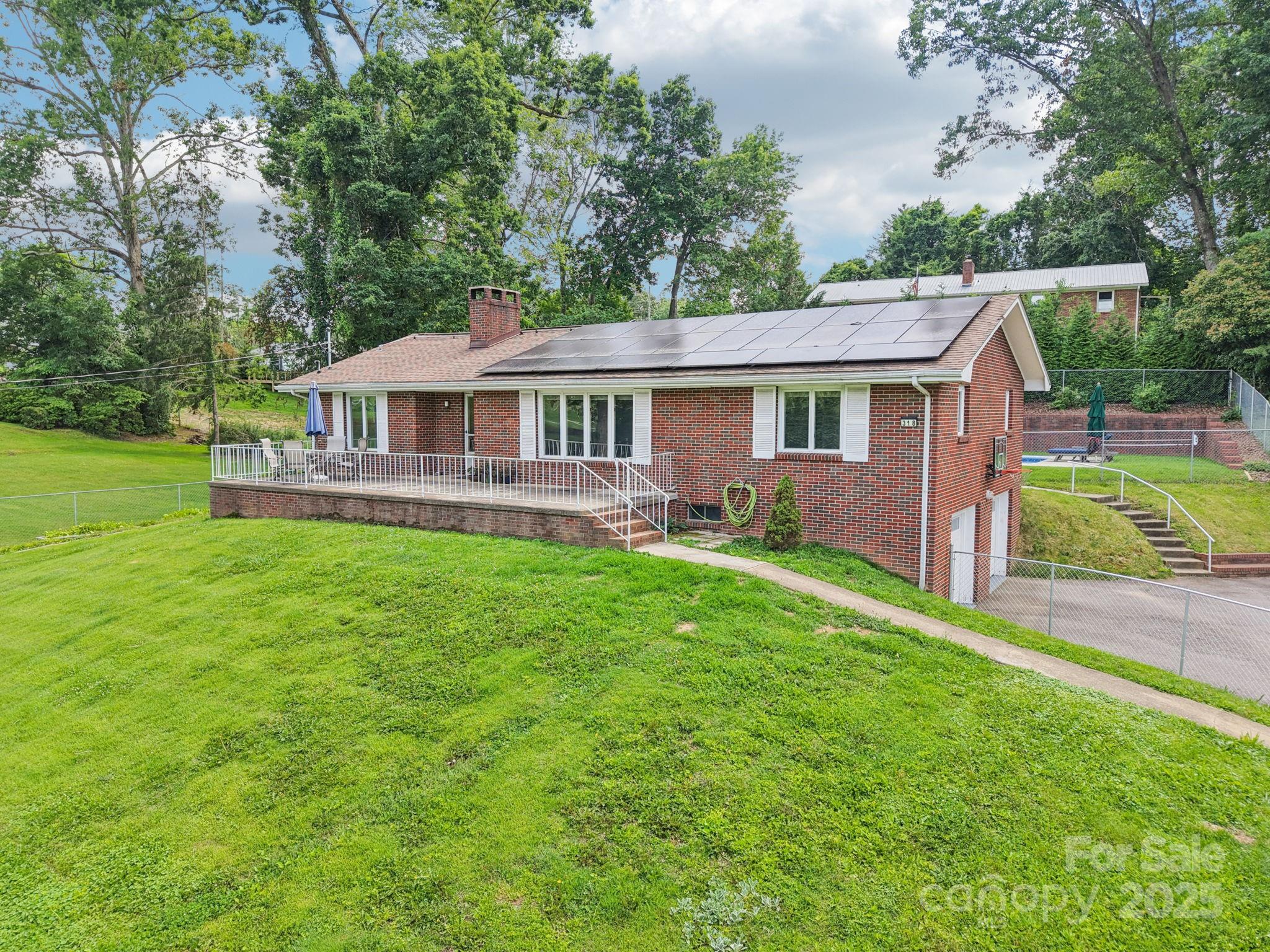 318 & 324 Old Leicester Highway Property Photo 2