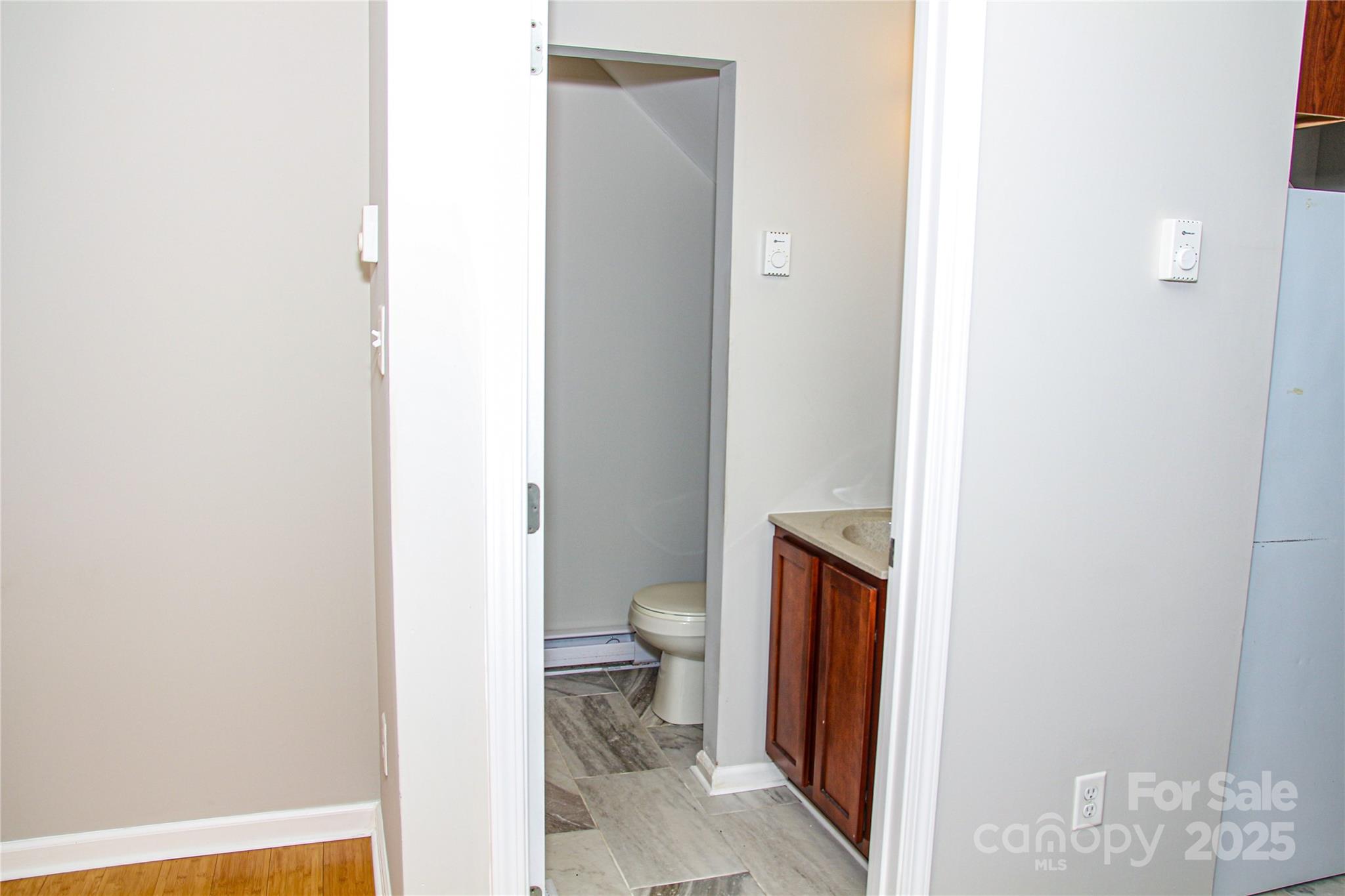 46 Spicewood Road Property Photo 8