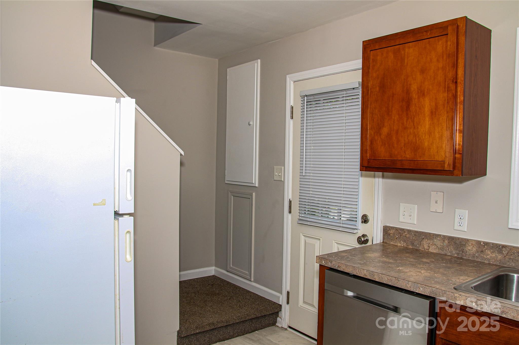 46 Spicewood Road Property Photo 14