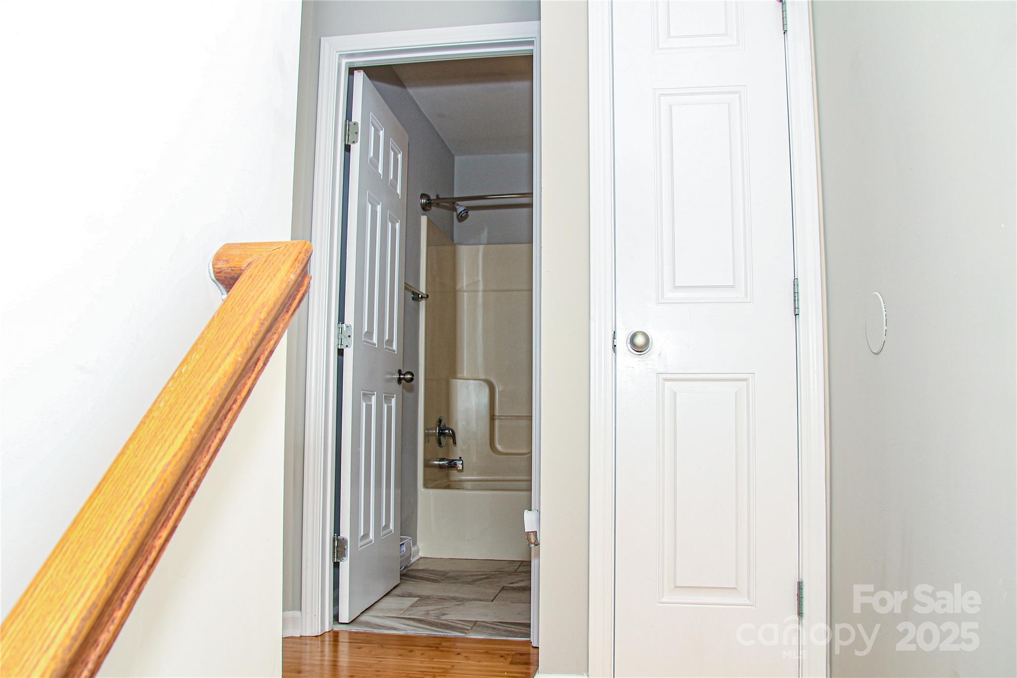 46 Spicewood Road Property Photo 19