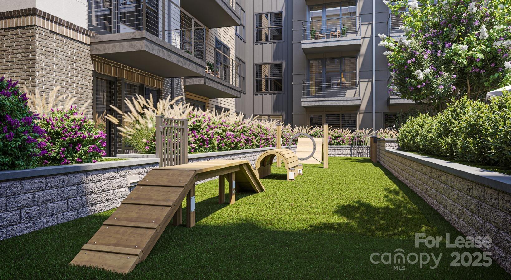 255 W Bland Street A1 Property Photo 7