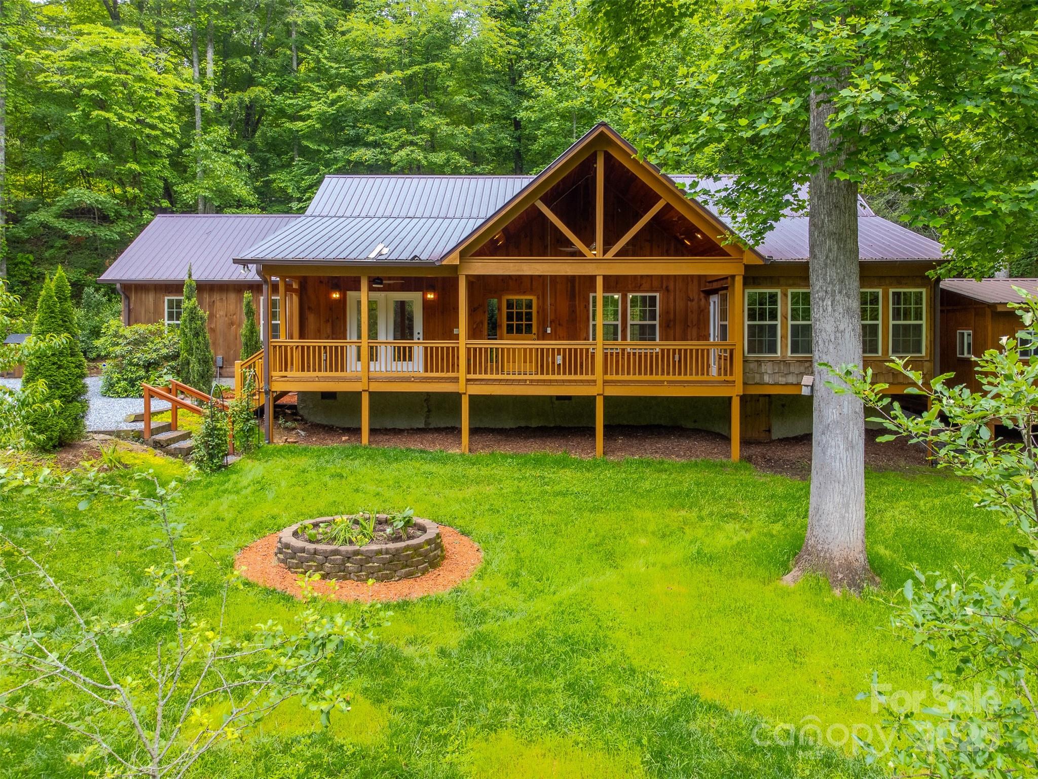 16 Timber Creek Circle Property Photo 1