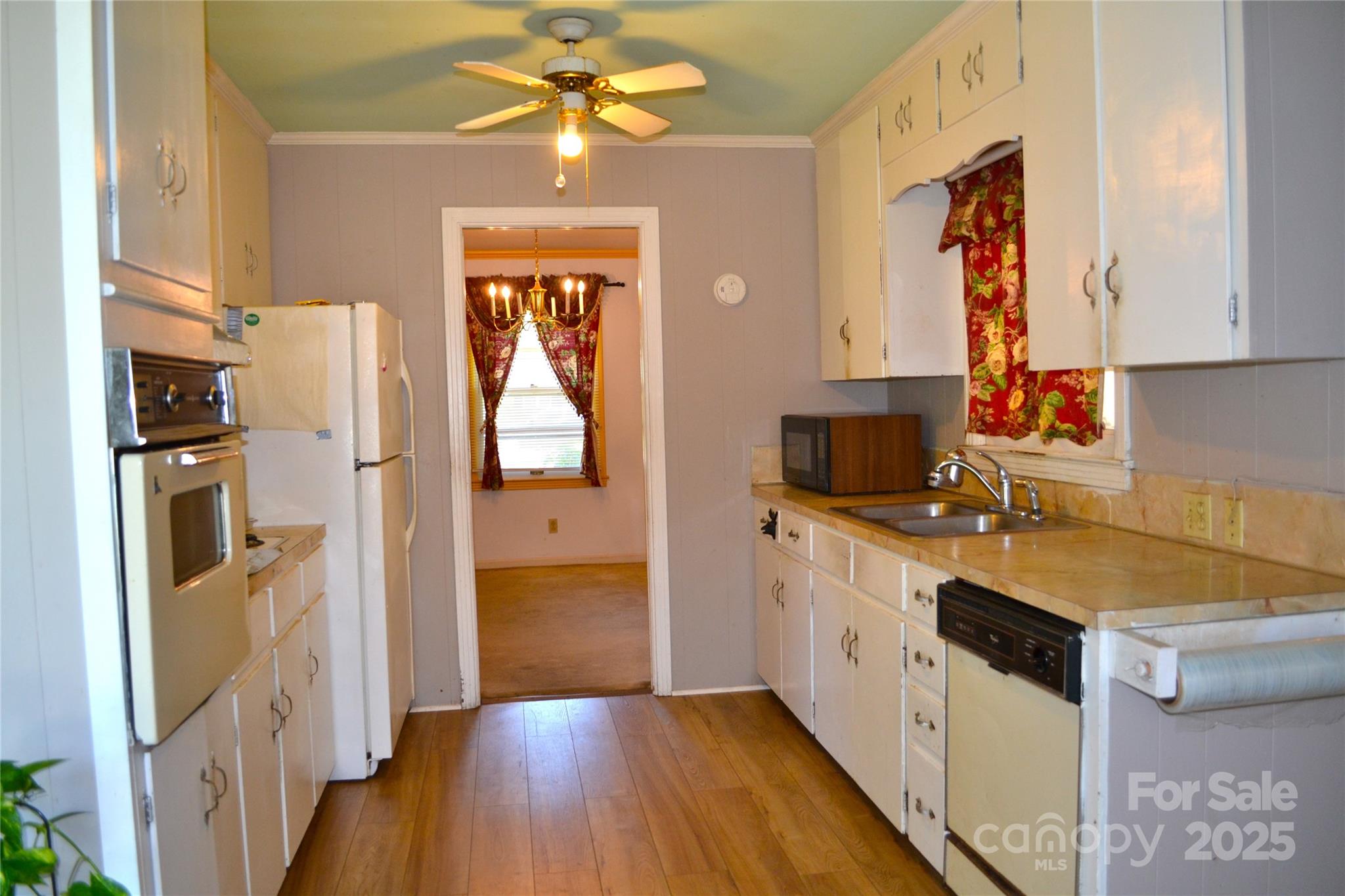 405 Wesley Heights Drive Property Photo 16
