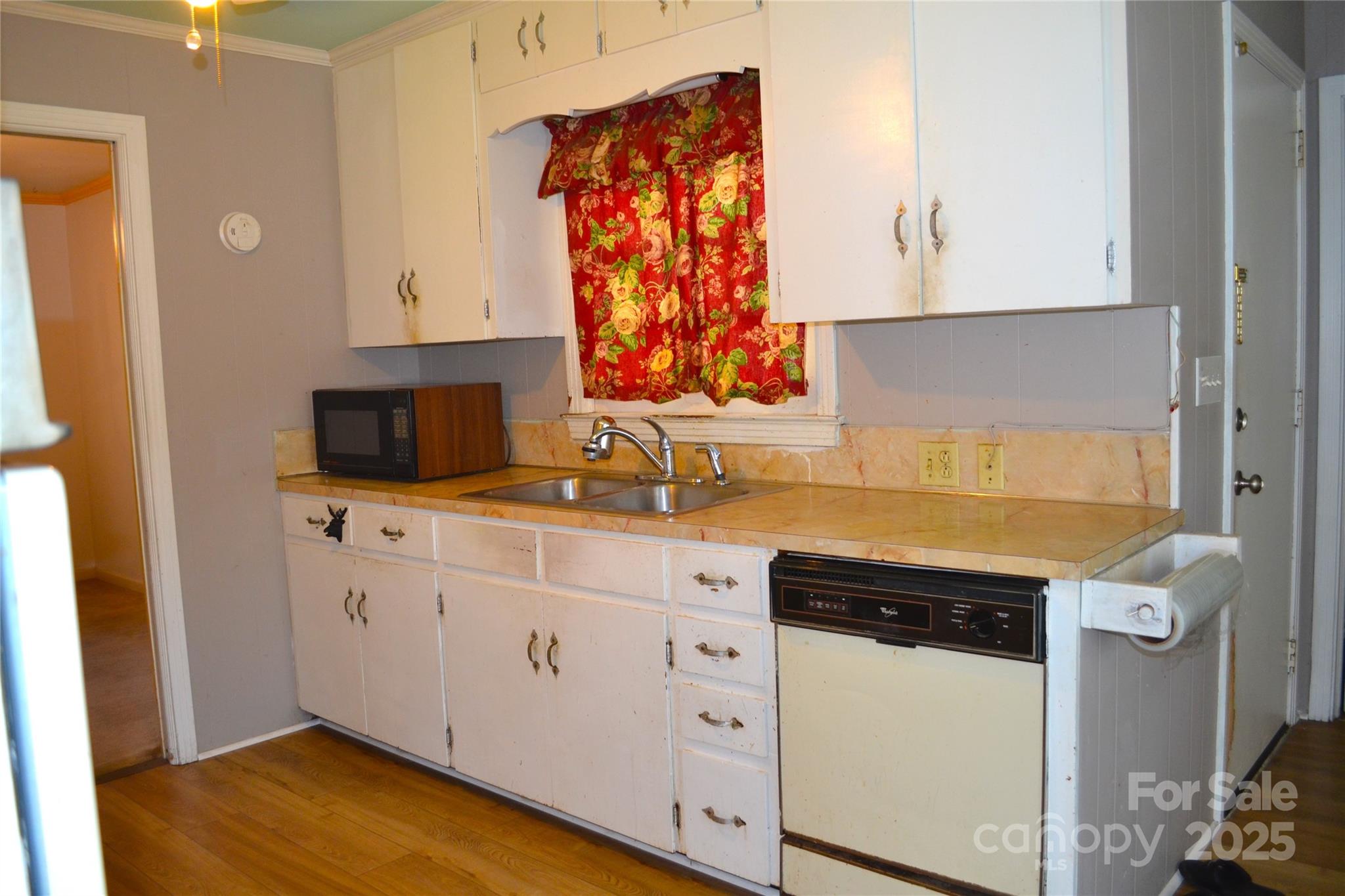 405 Wesley Heights Drive Property Photo 18