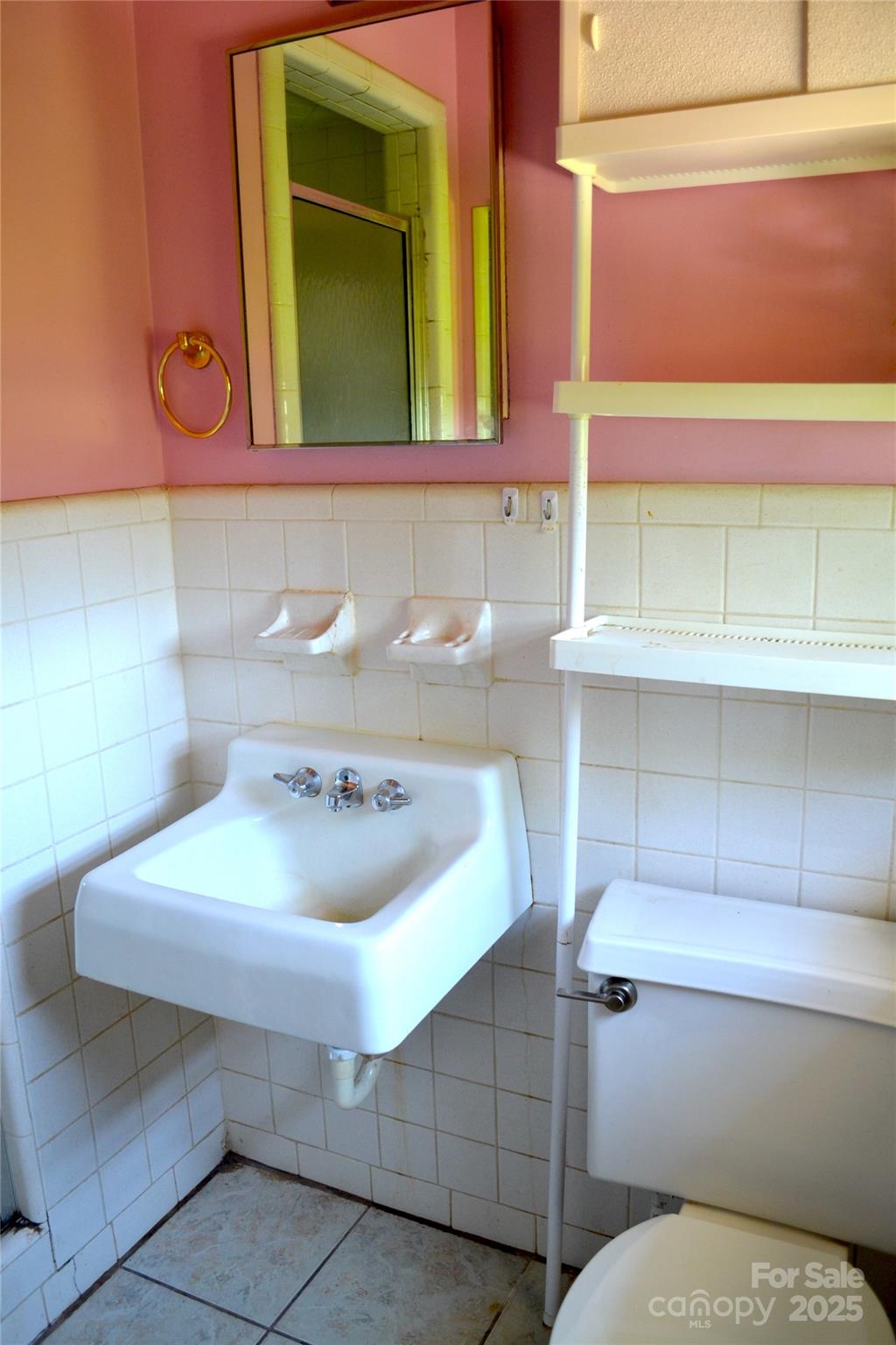405 Wesley Heights Drive Property Photo 22