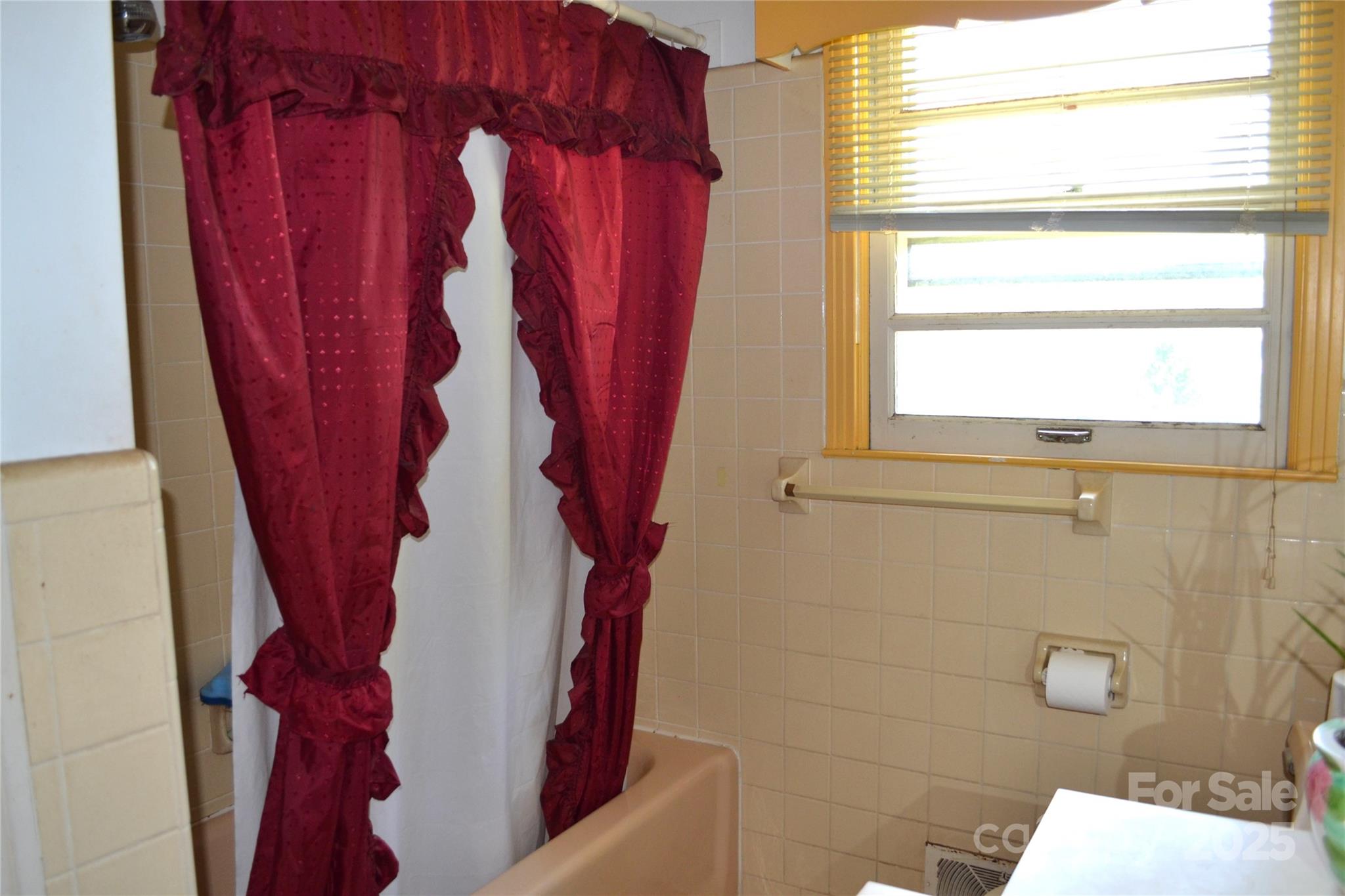 405 Wesley Heights Drive Property Photo 26