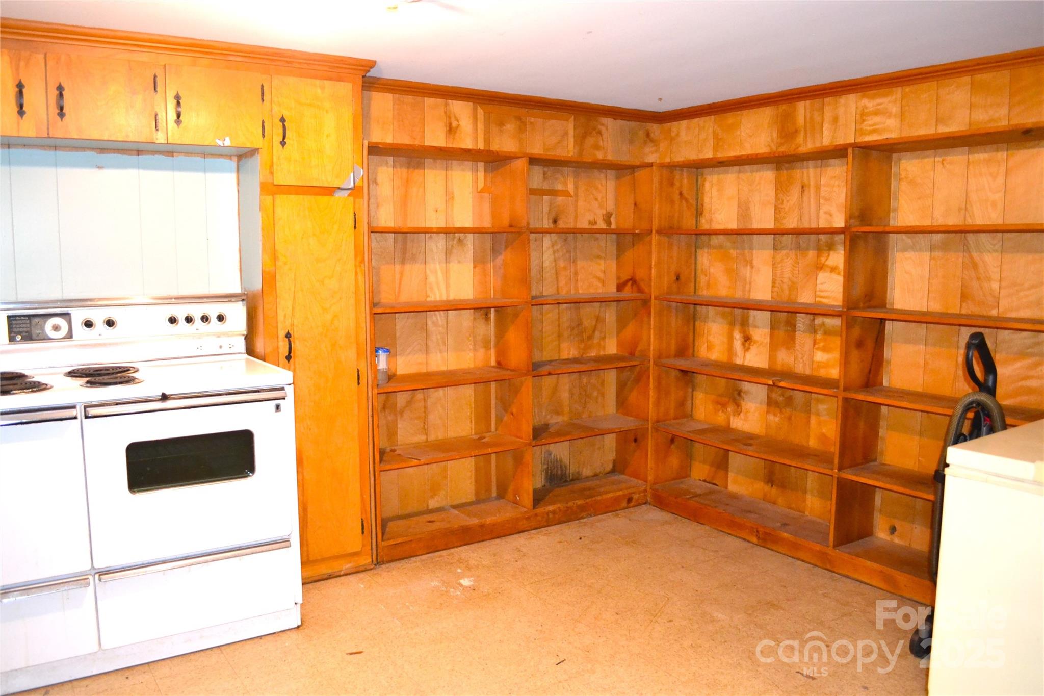 405 Wesley Heights Drive Property Photo 31