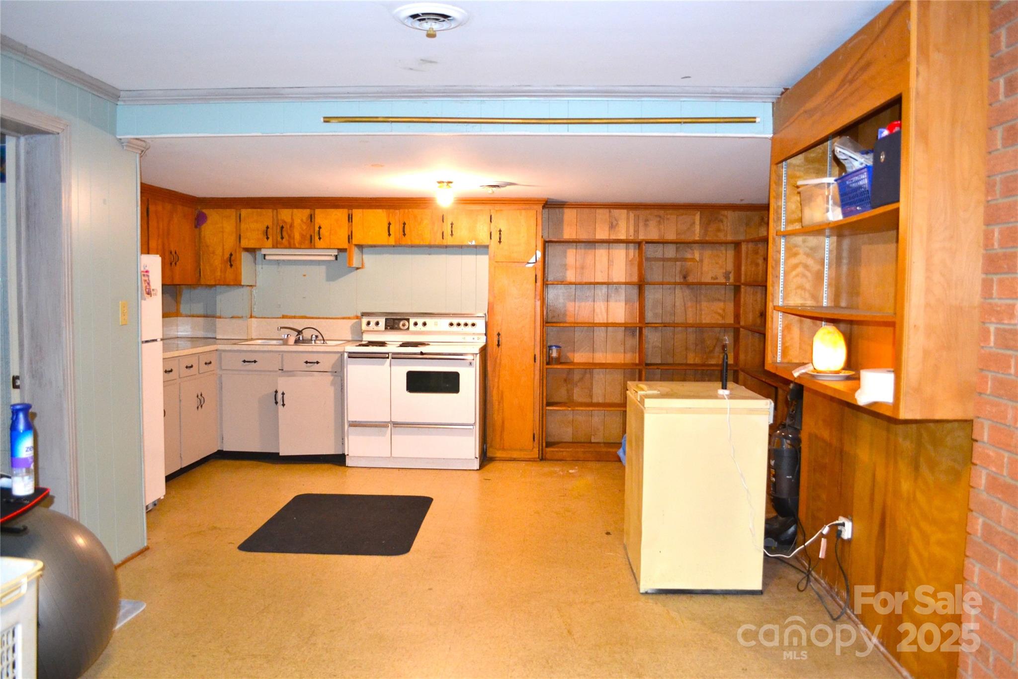 405 Wesley Heights Drive Property Photo 33