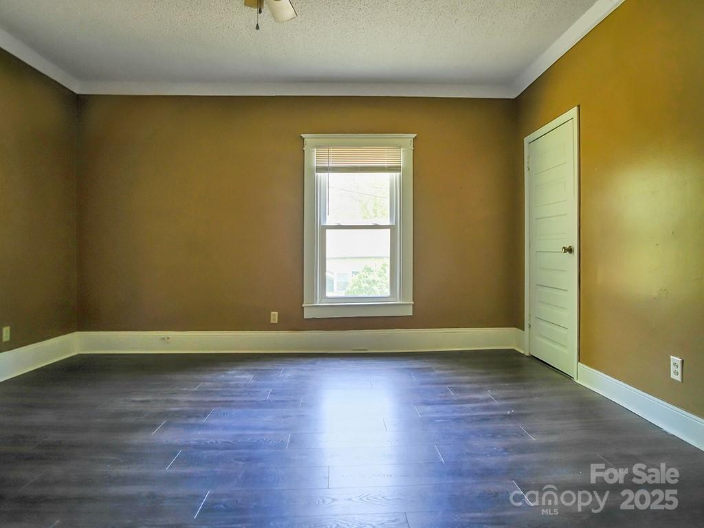 307 S Jacob Street Property Photo 9
