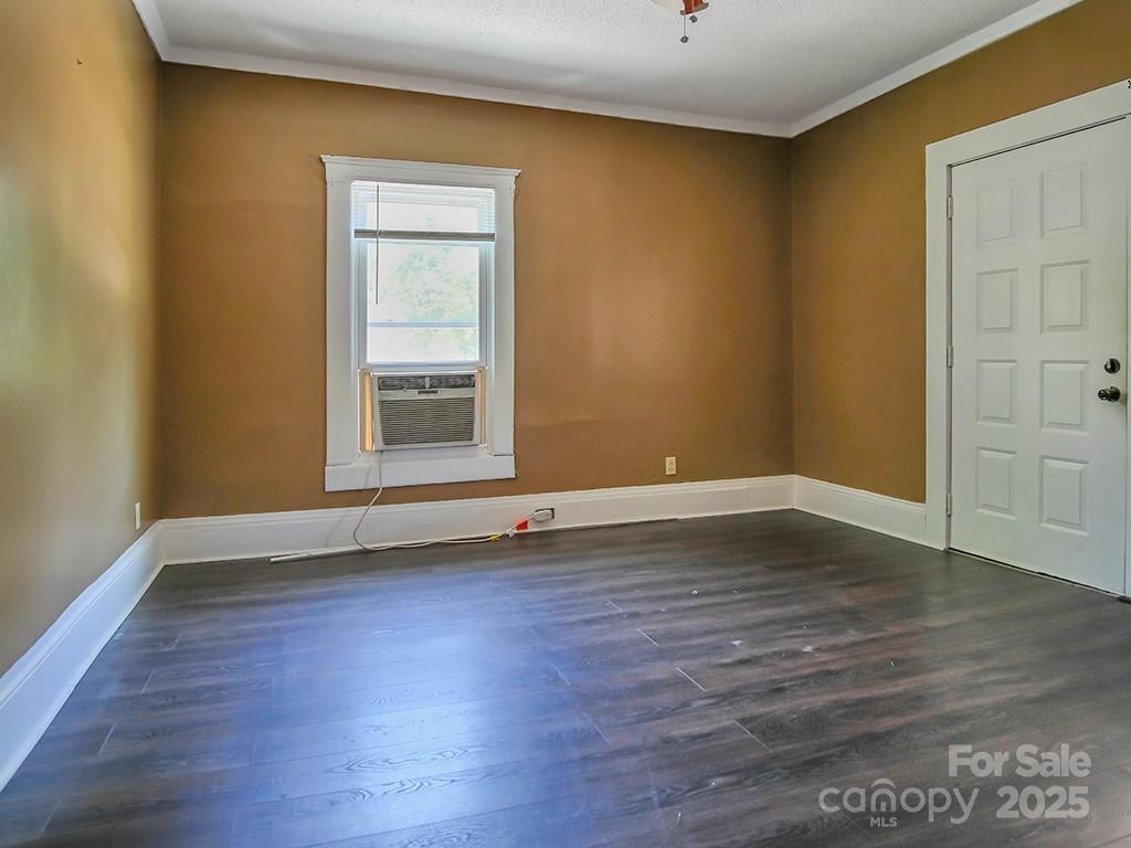 307 S Jacob Street Property Photo 12