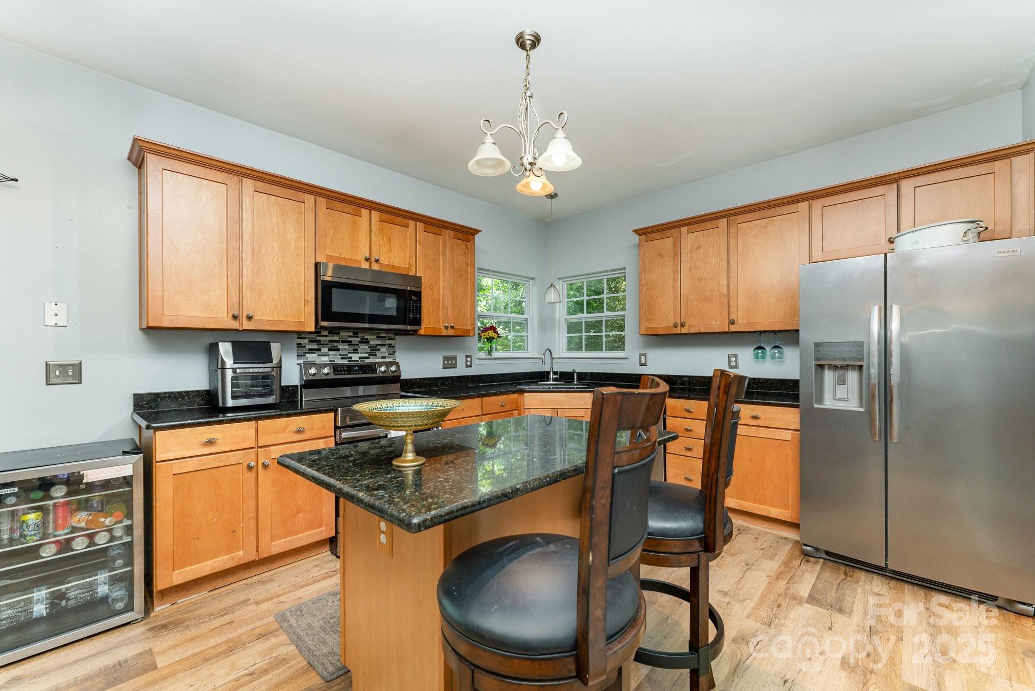 7218 Cascading Pines Drive Property Photo 3