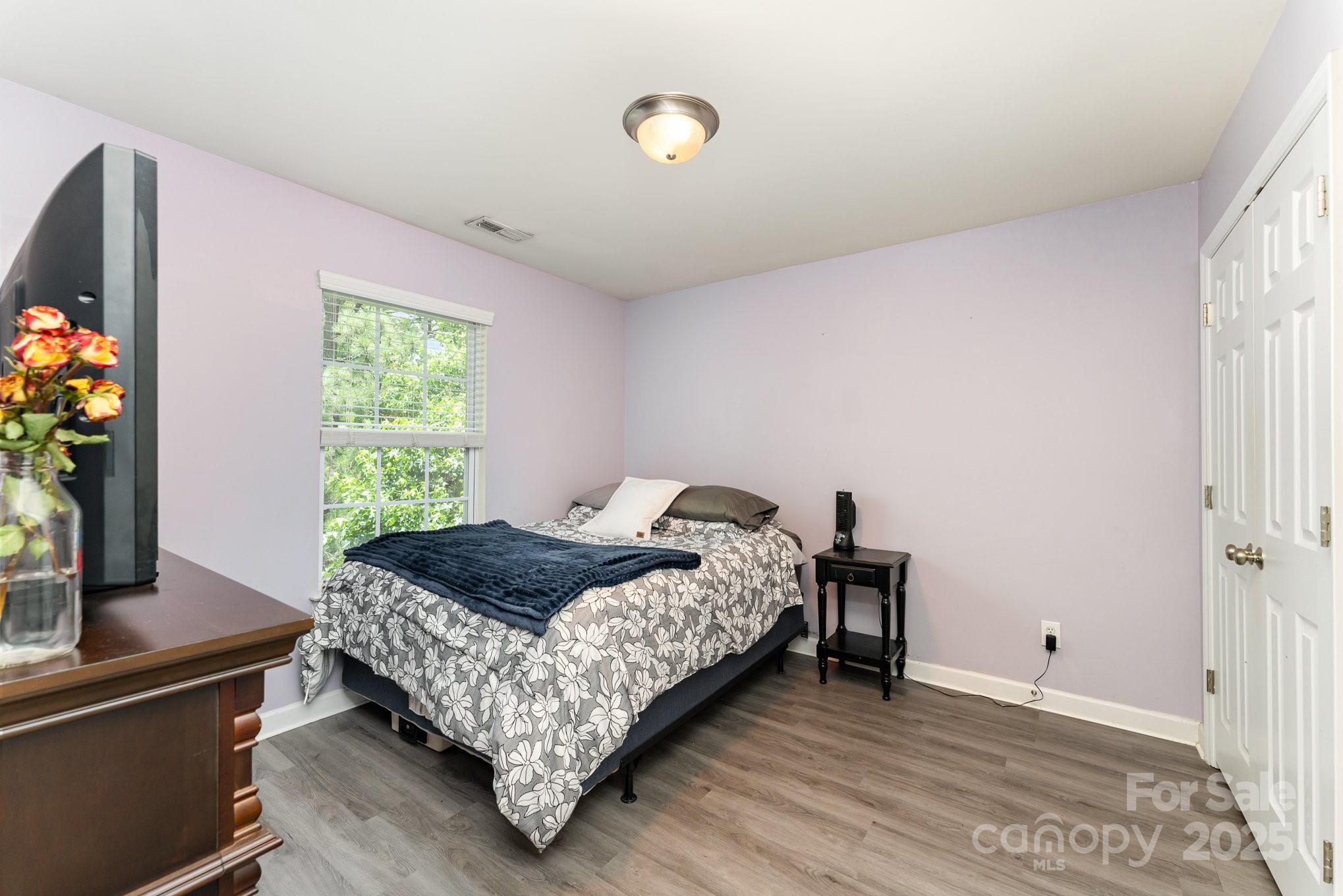 7218 Cascading Pines Drive Property Photo 12