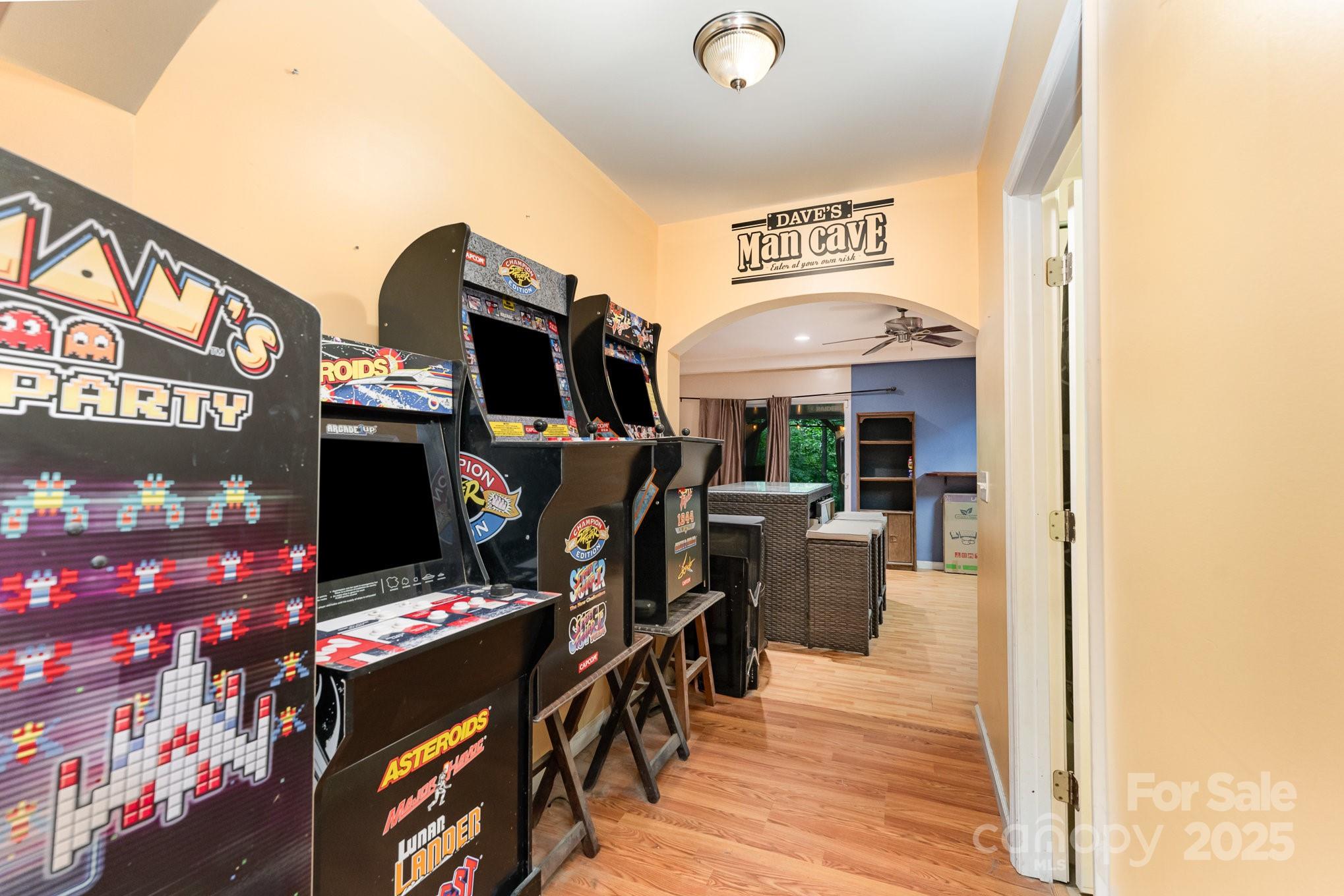 7218 Cascading Pines Drive Property Photo 15