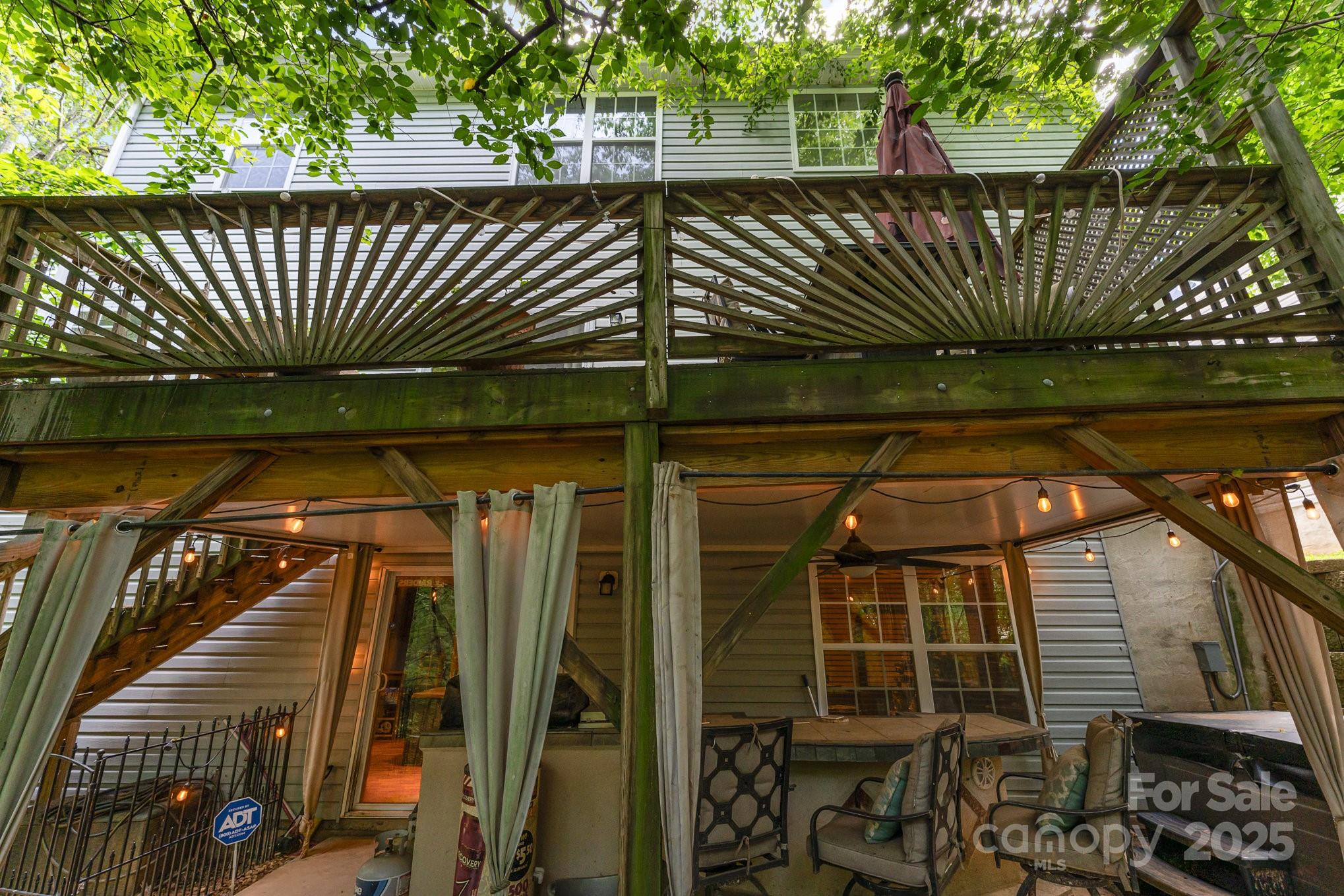 7218 Cascading Pines Drive Property Photo 16