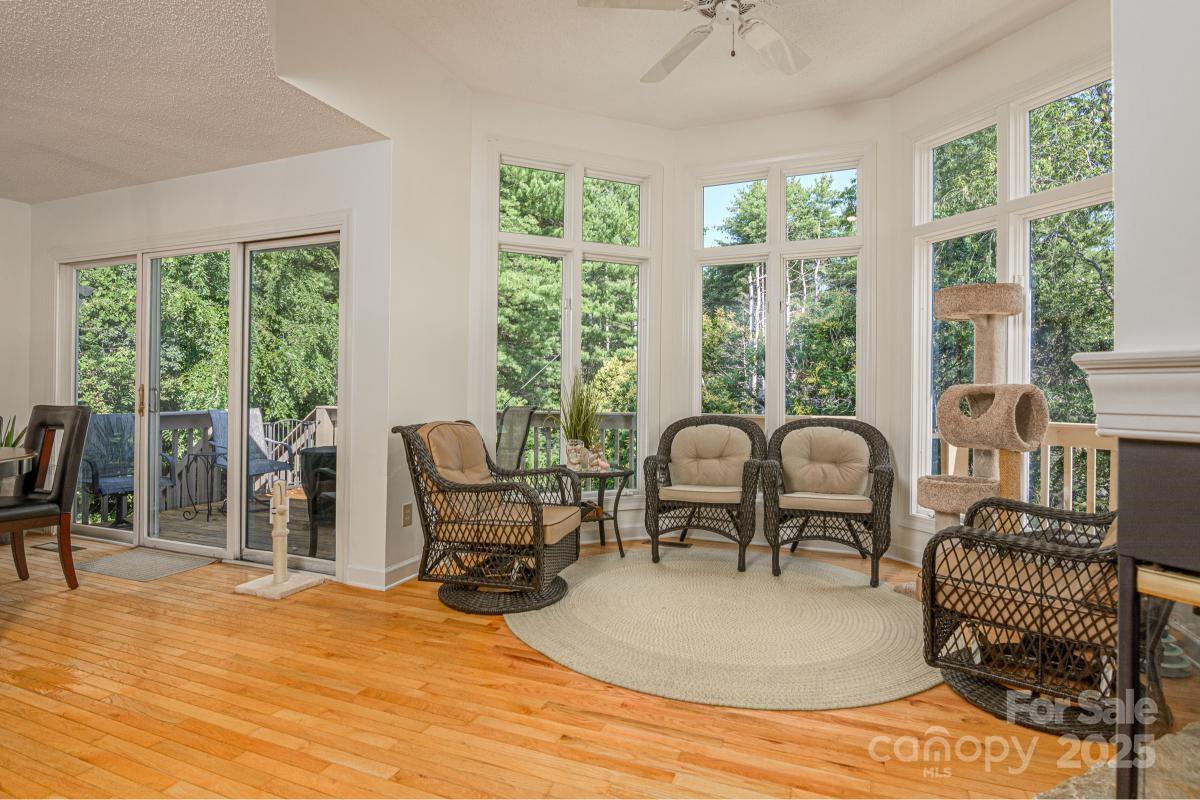 100 Bayberry Way Property Photo 13