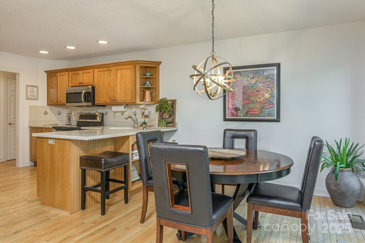 100 Bayberry Way Property Photo 14