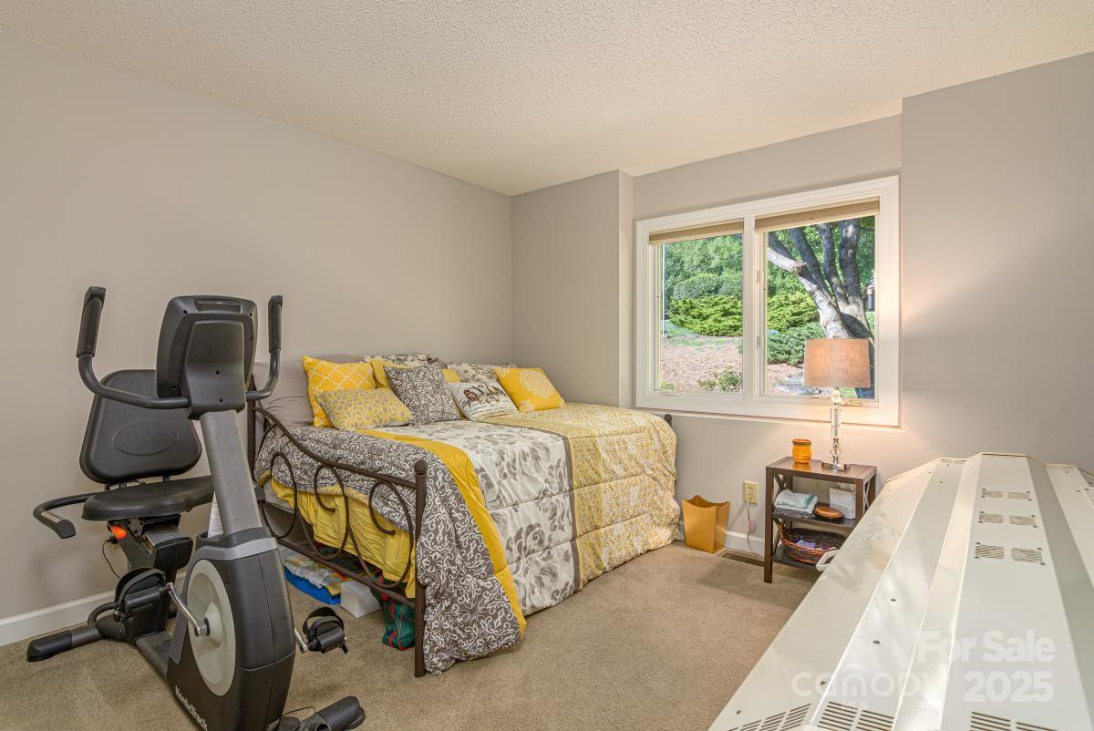 100 Bayberry Way Property Photo 22