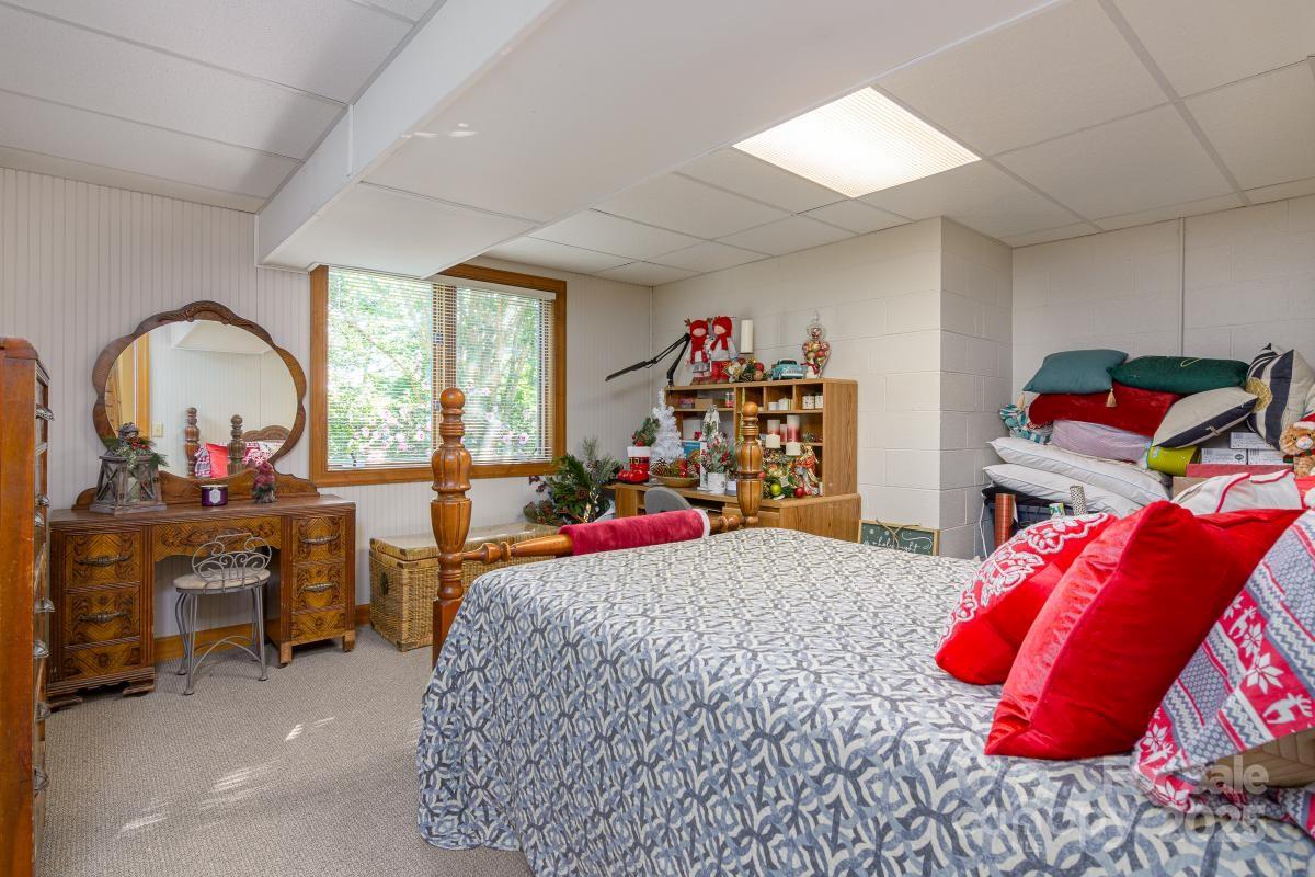 100 Bayberry Way Property Photo 24