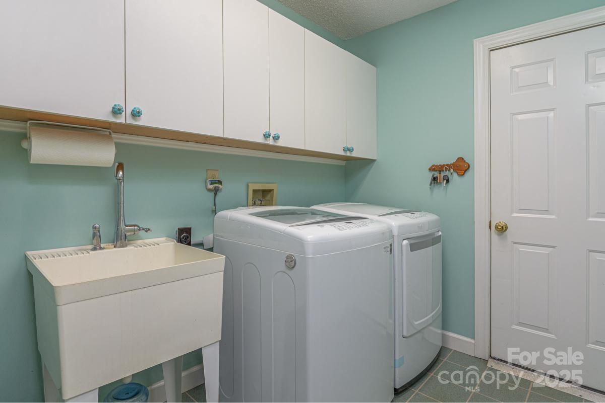 100 Bayberry Way Property Photo 30