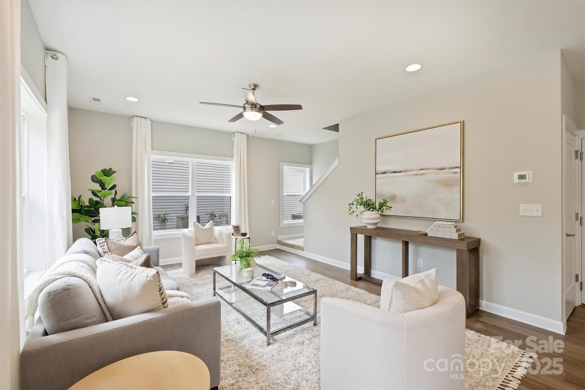 8032 Joy Crossing Lane Property Photo 5