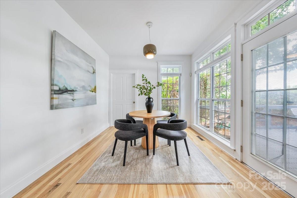 5728 Mantario Drive Property Photo 14