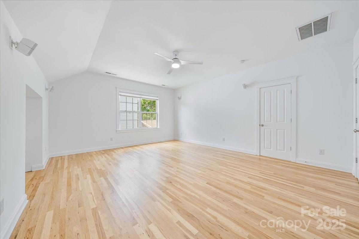 5728 Mantario Drive Property Photo 25