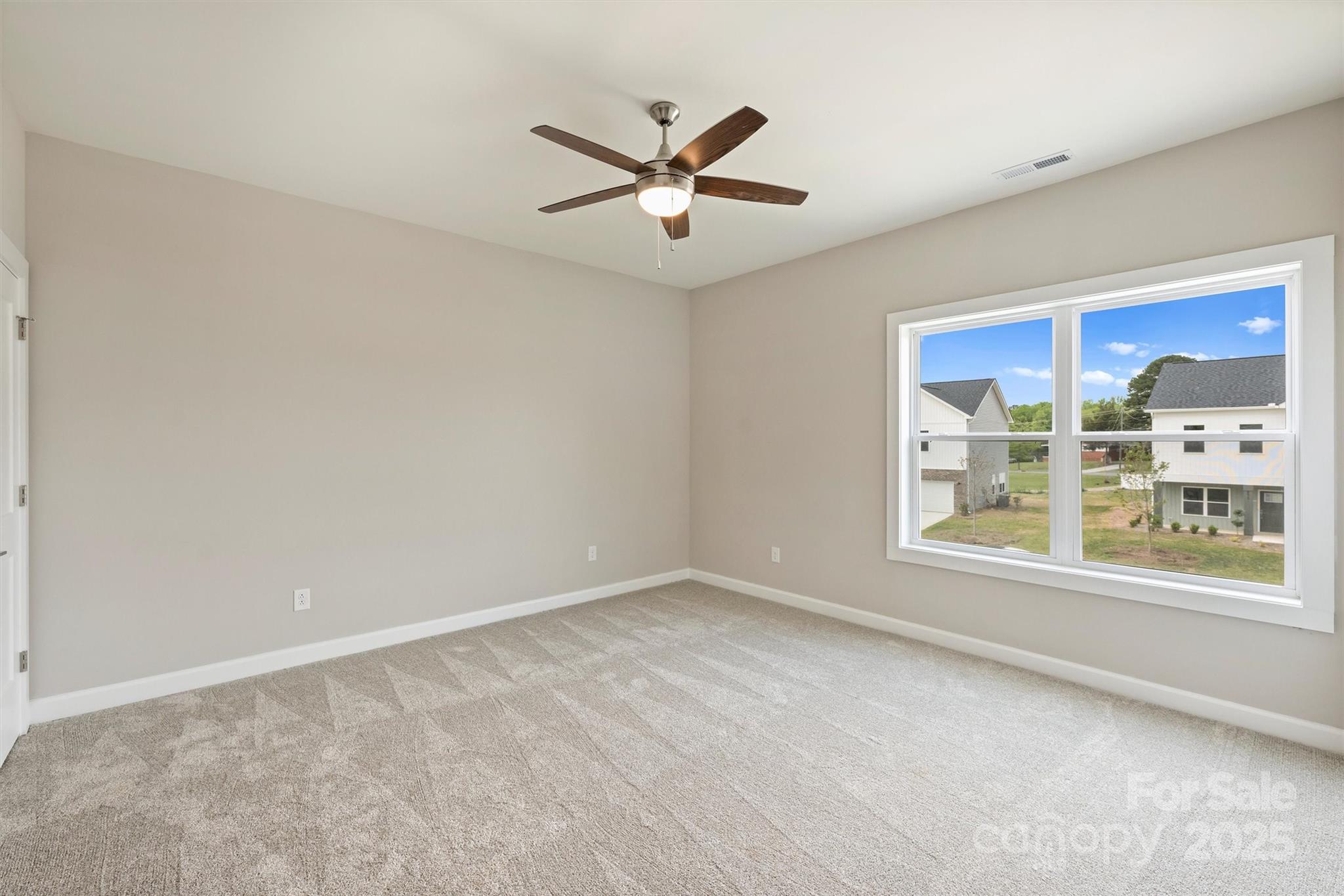 8036 Joy Crossing Lane Property Photo 15