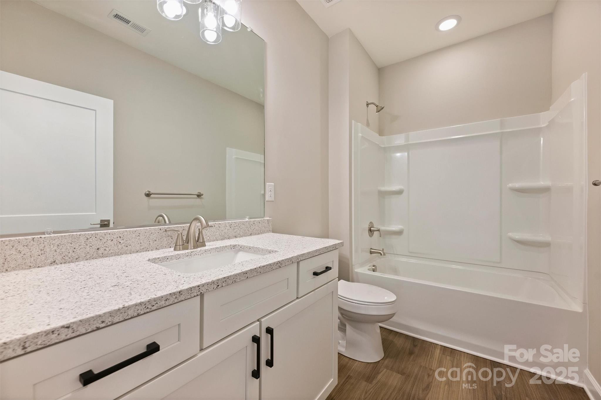 8036 Joy Crossing Lane Property Photo 17