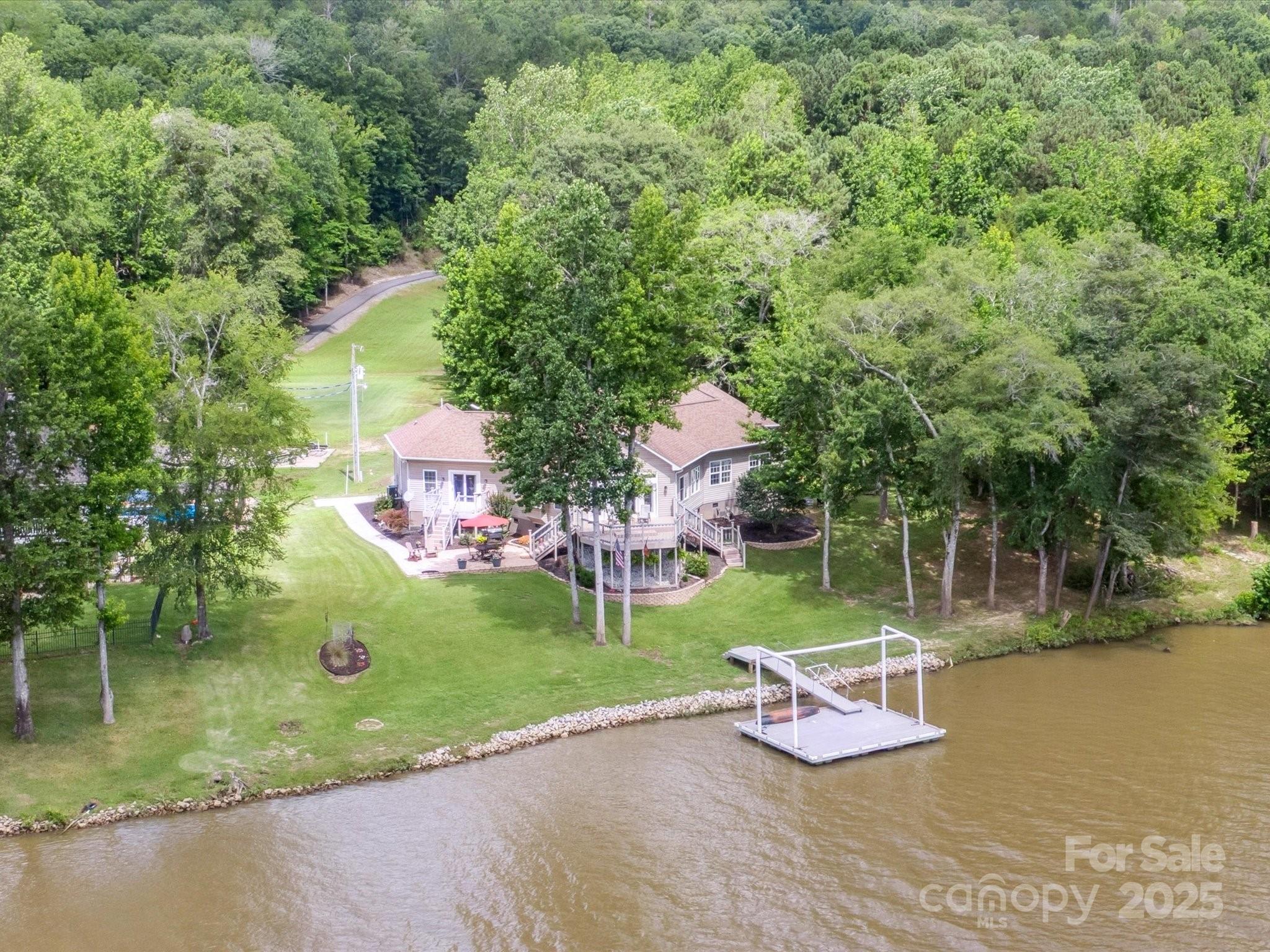 887 Living Waters Drive Property Photo 1