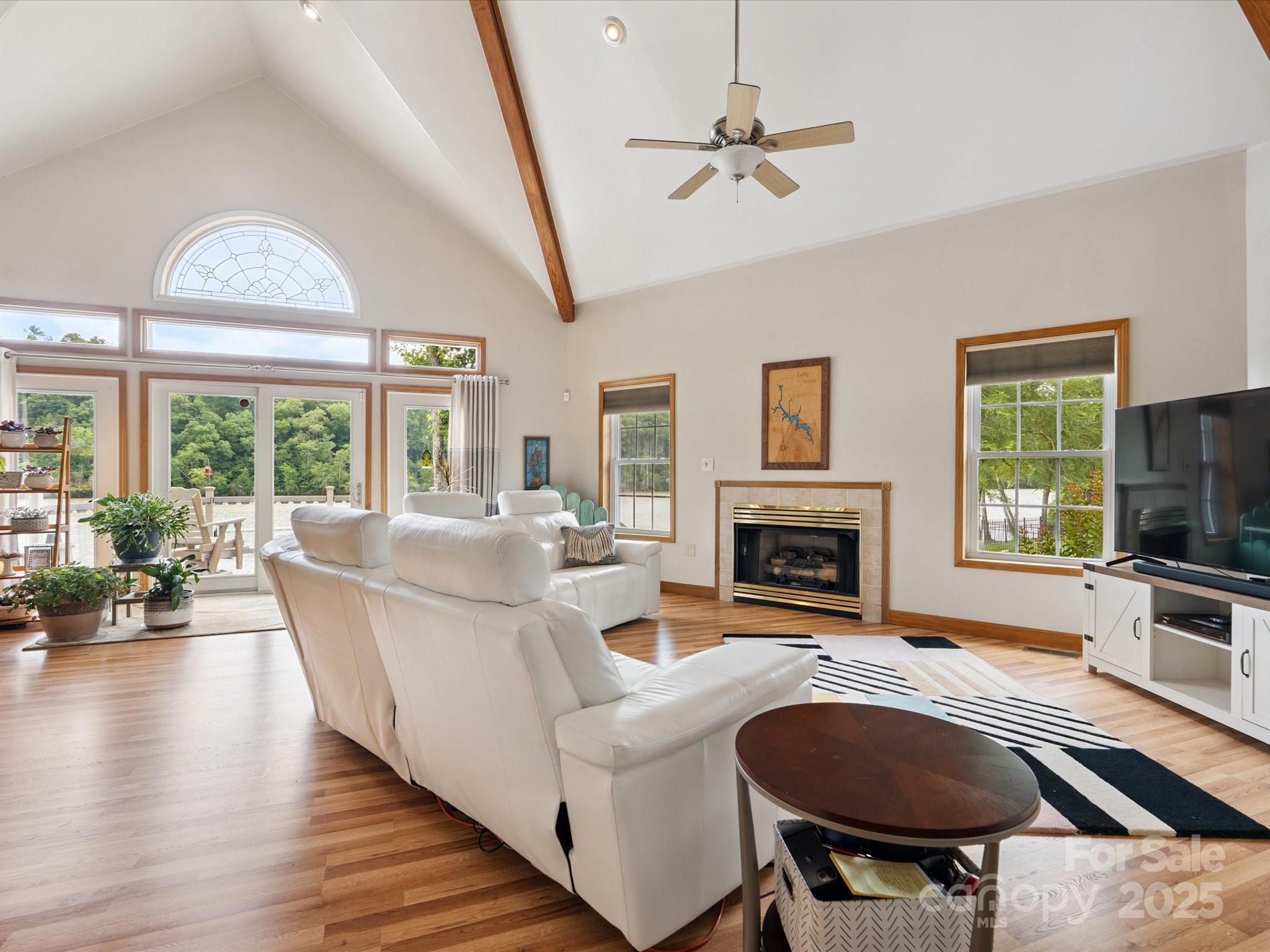 887 Living Waters Drive Property Photo 14