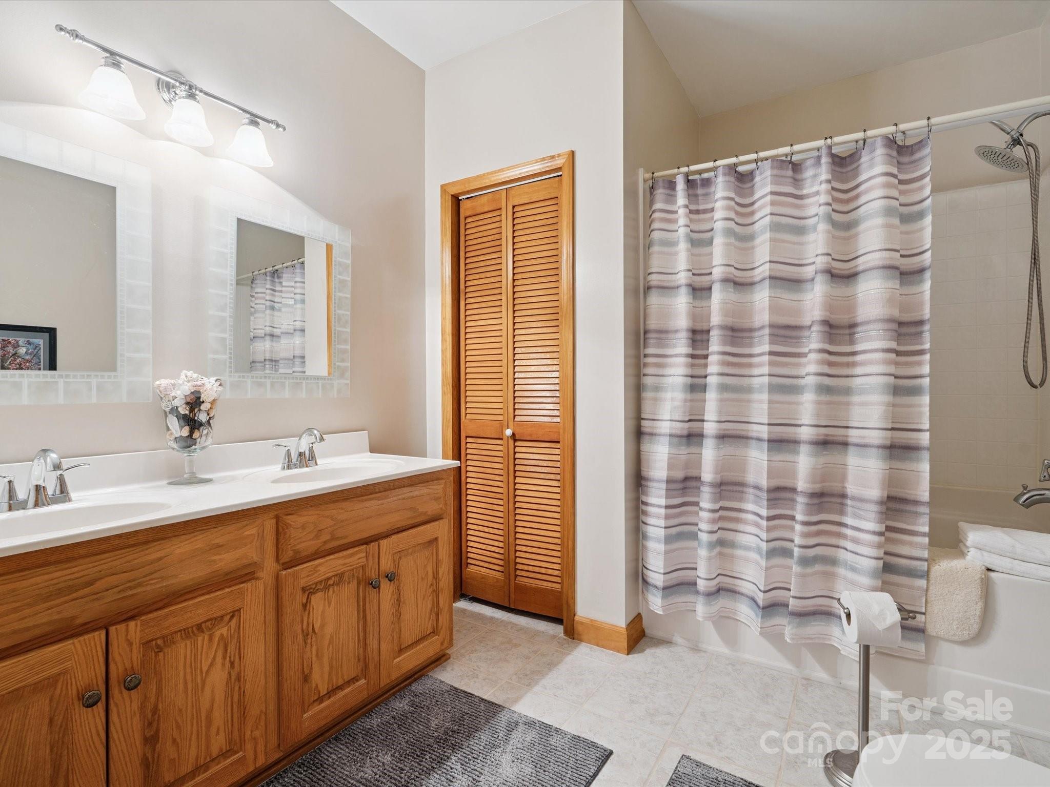 887 Living Waters Drive Property Photo 21