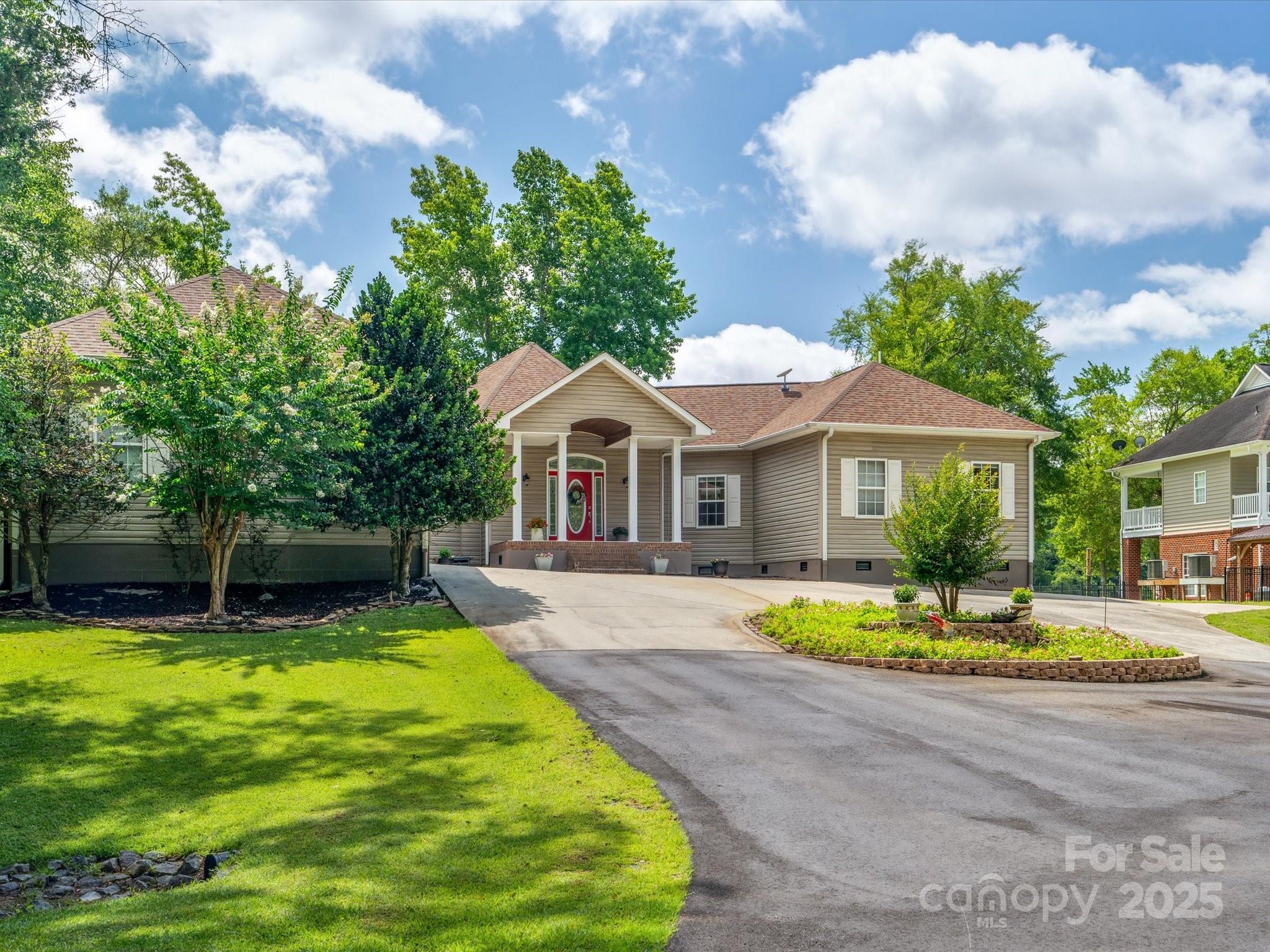 887 Living Waters Drive Property Photo 25