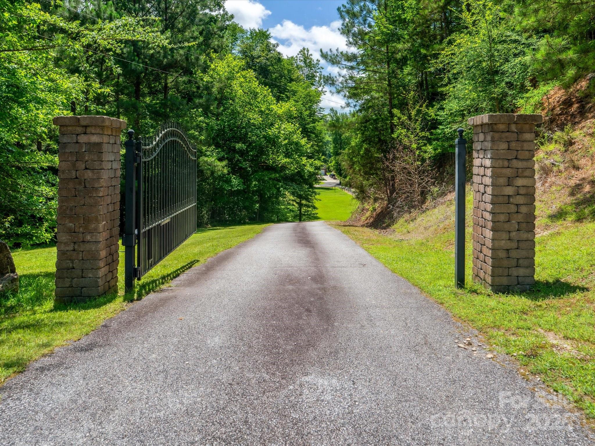 887 Living Waters Drive Property Photo 37