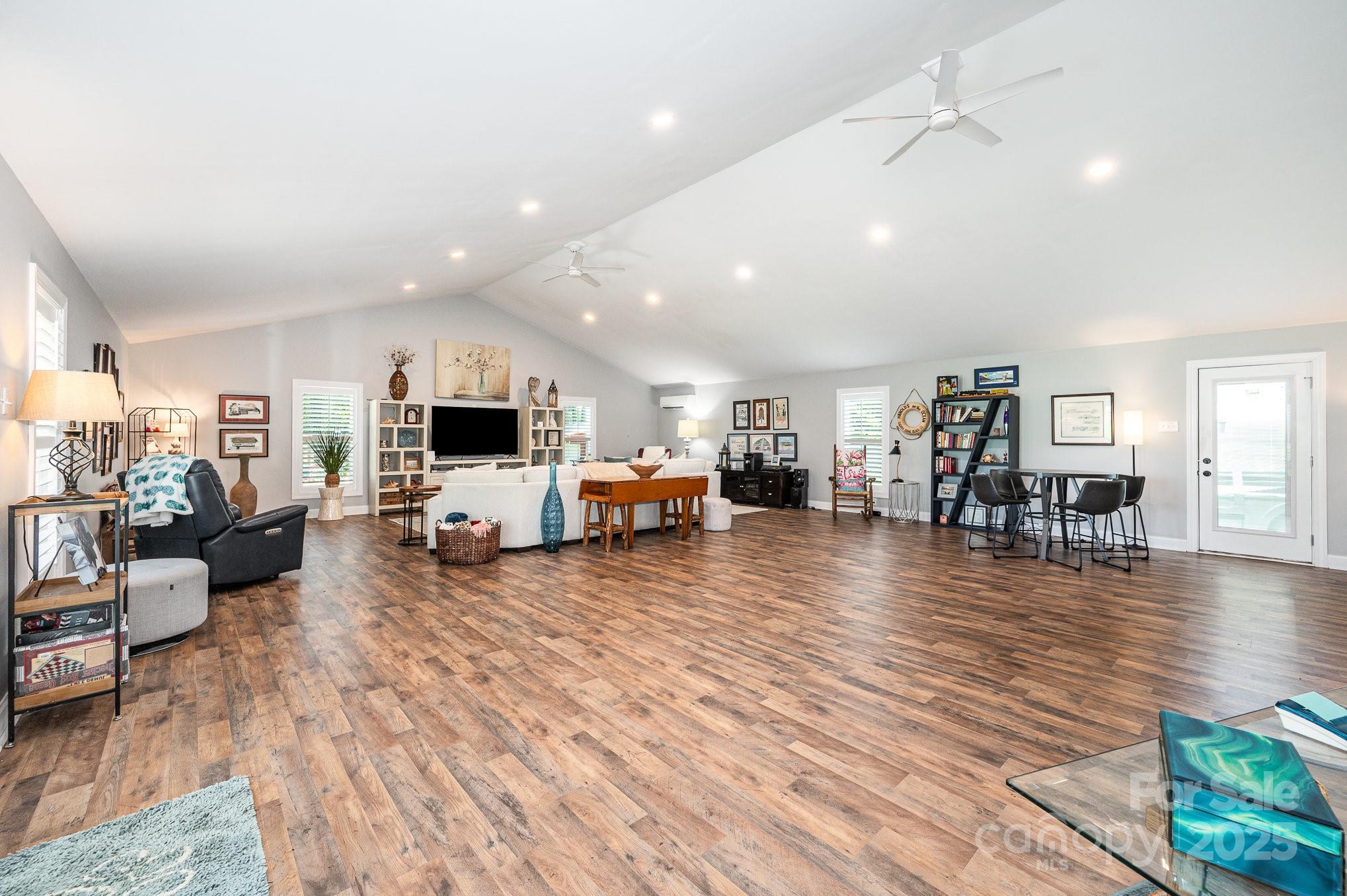 835 Holshouser Road Property Photo 4