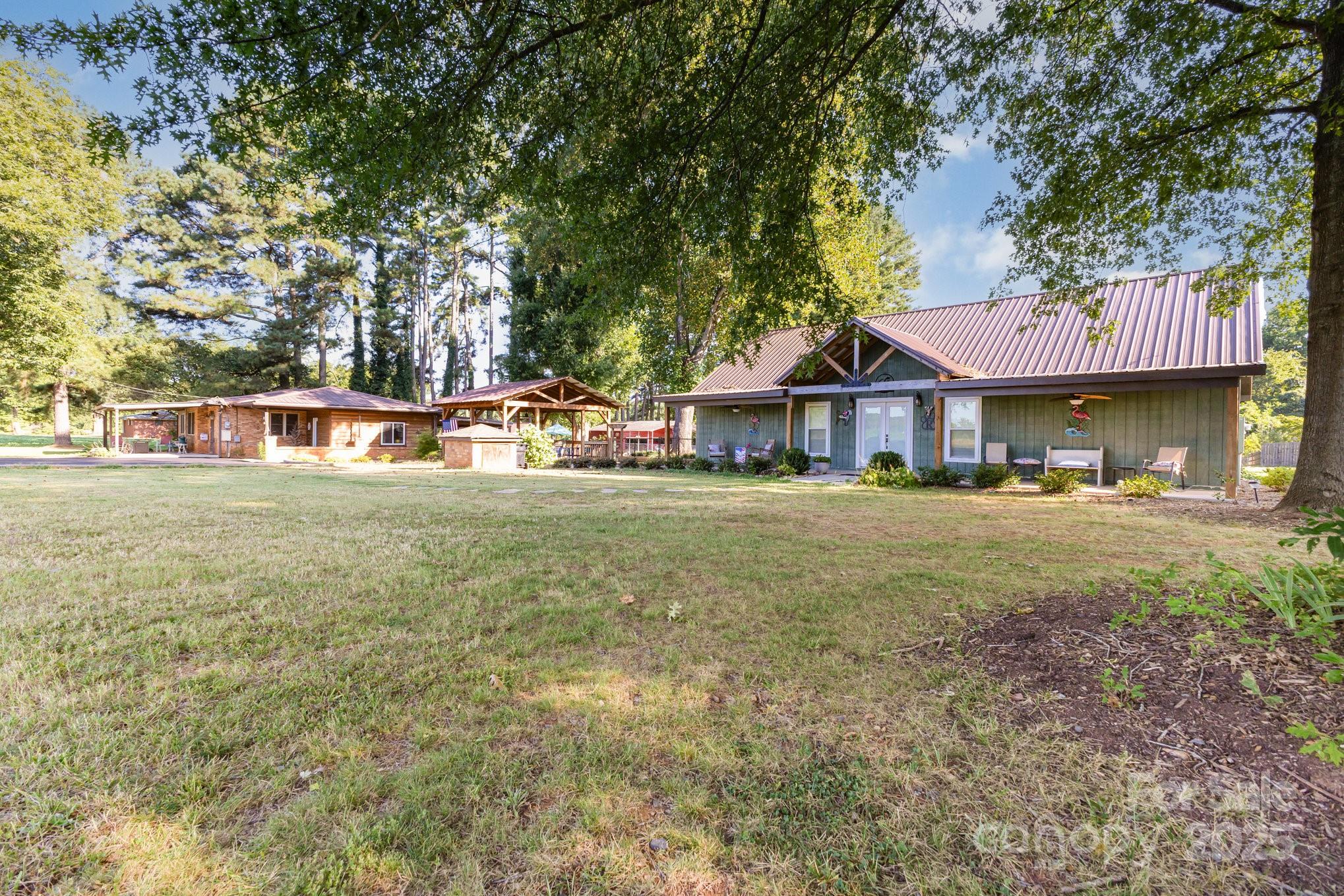 835 Holshouser Road Property Photo 8