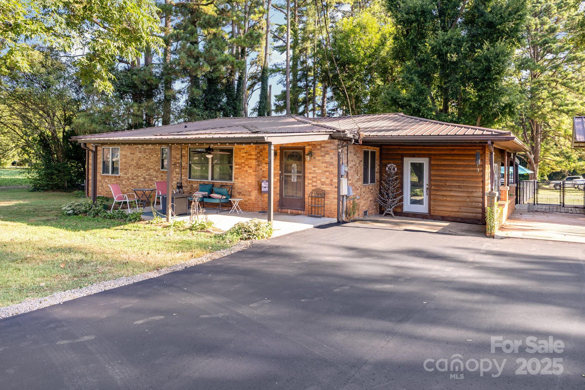 835 Holshouser Road Property Photo 14