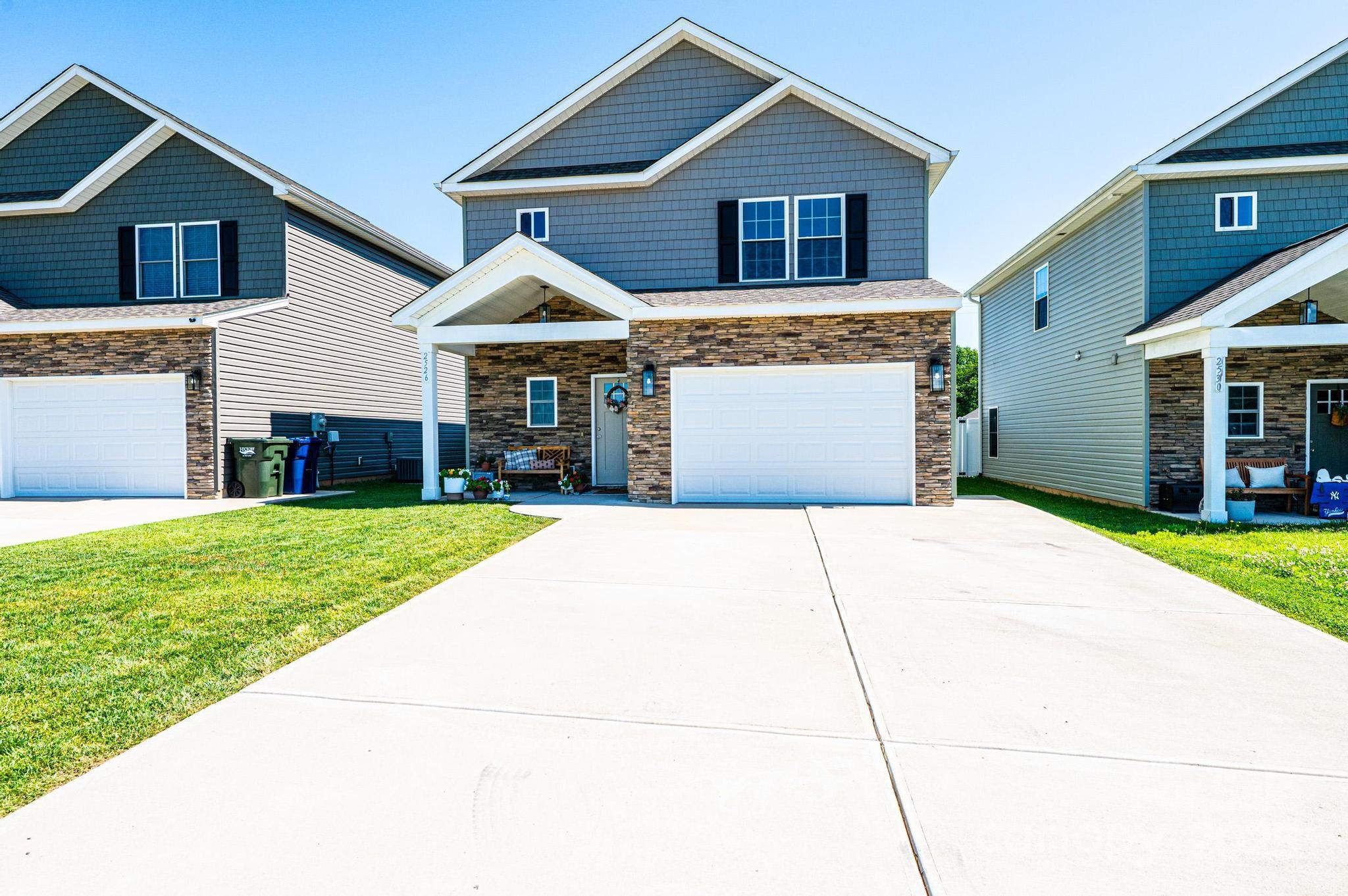 2526 Snow Creek Road Property Photo 1