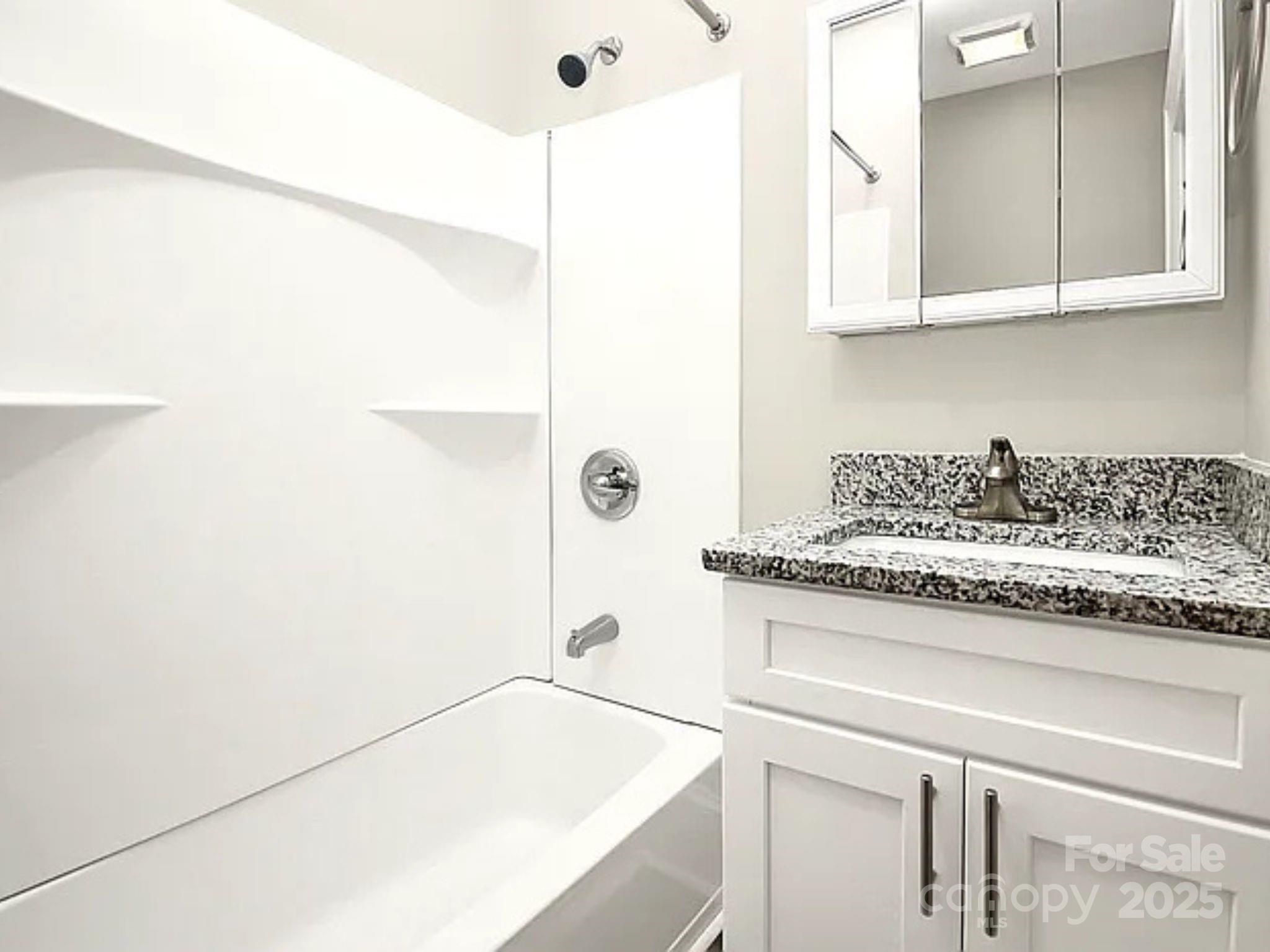1004 Vanizer Street Property Photo 12