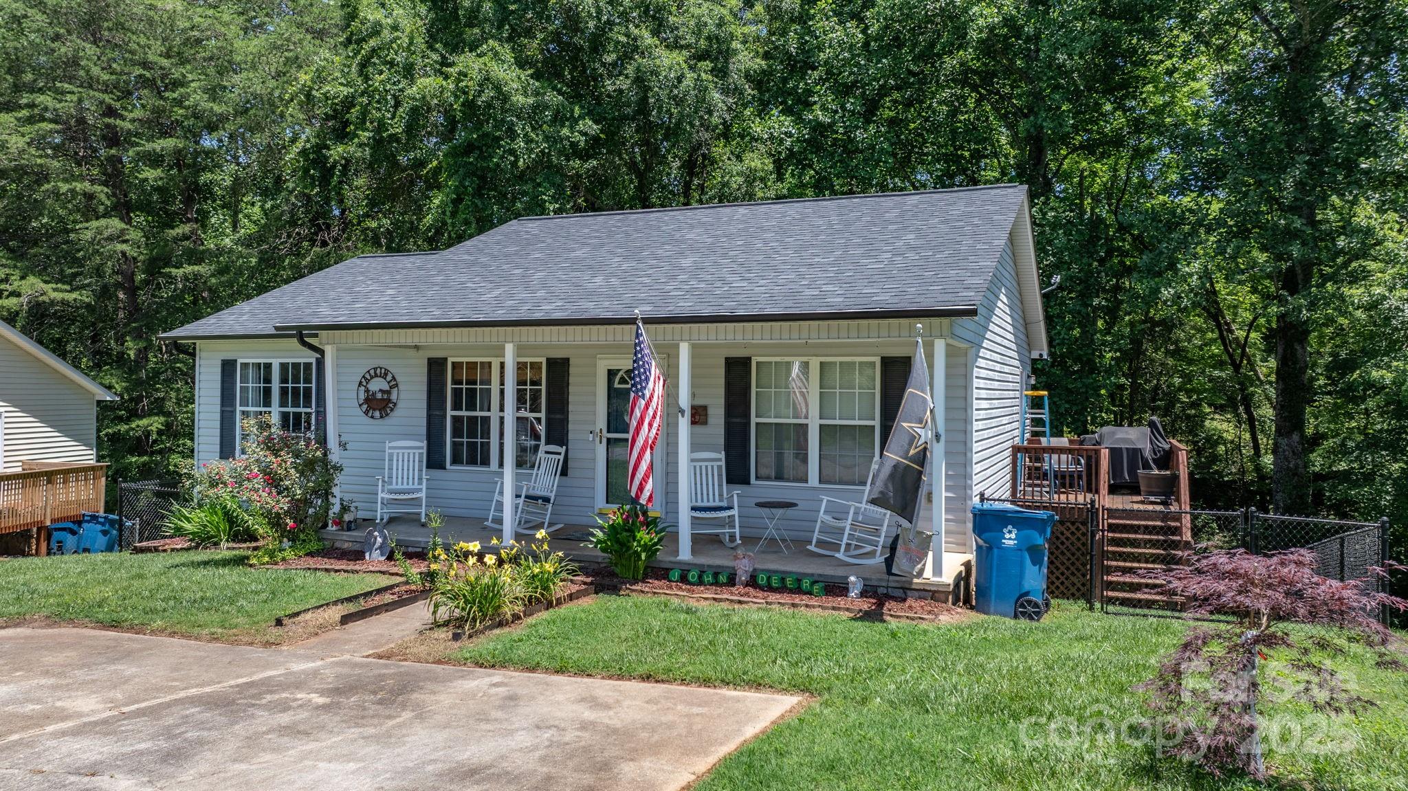 431 Forest Drive Property Photo 1