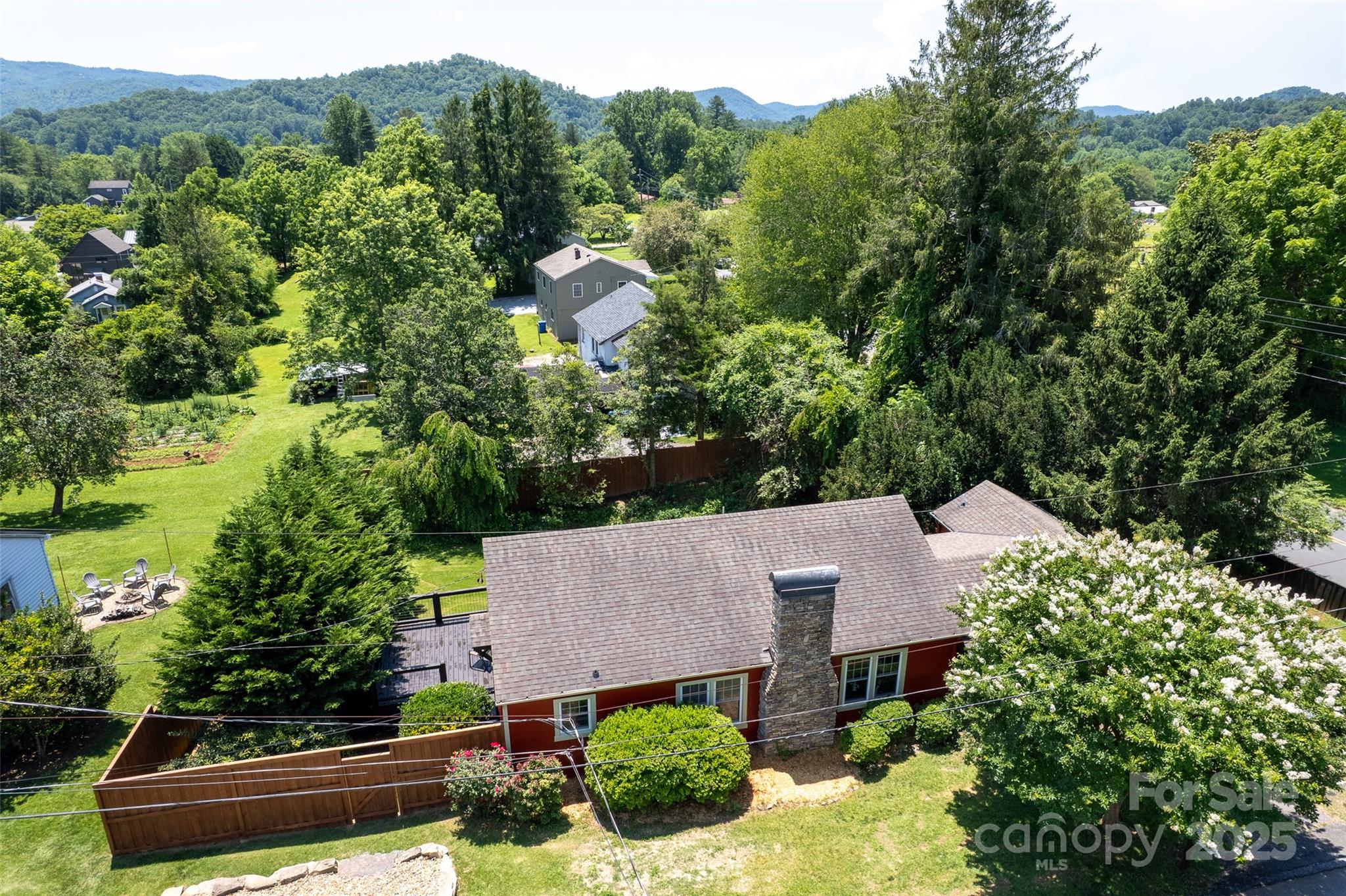 14 Monroe Street Property Photo 5