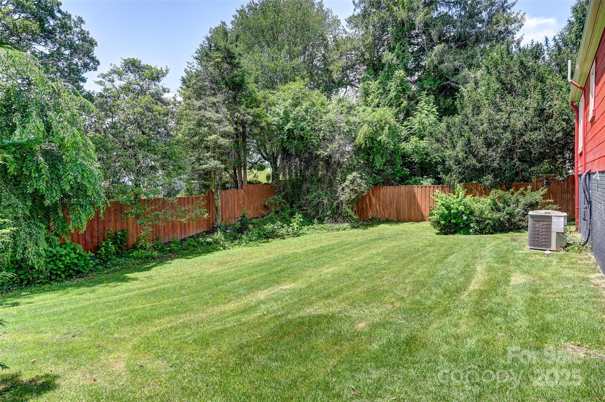 14 Monroe Street Property Photo 18