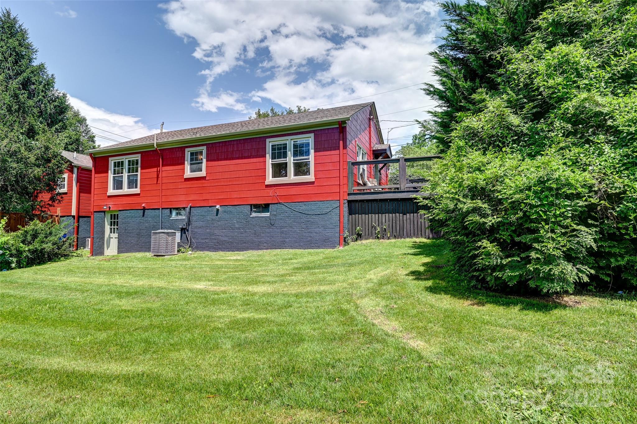 14 Monroe Street Property Photo 19