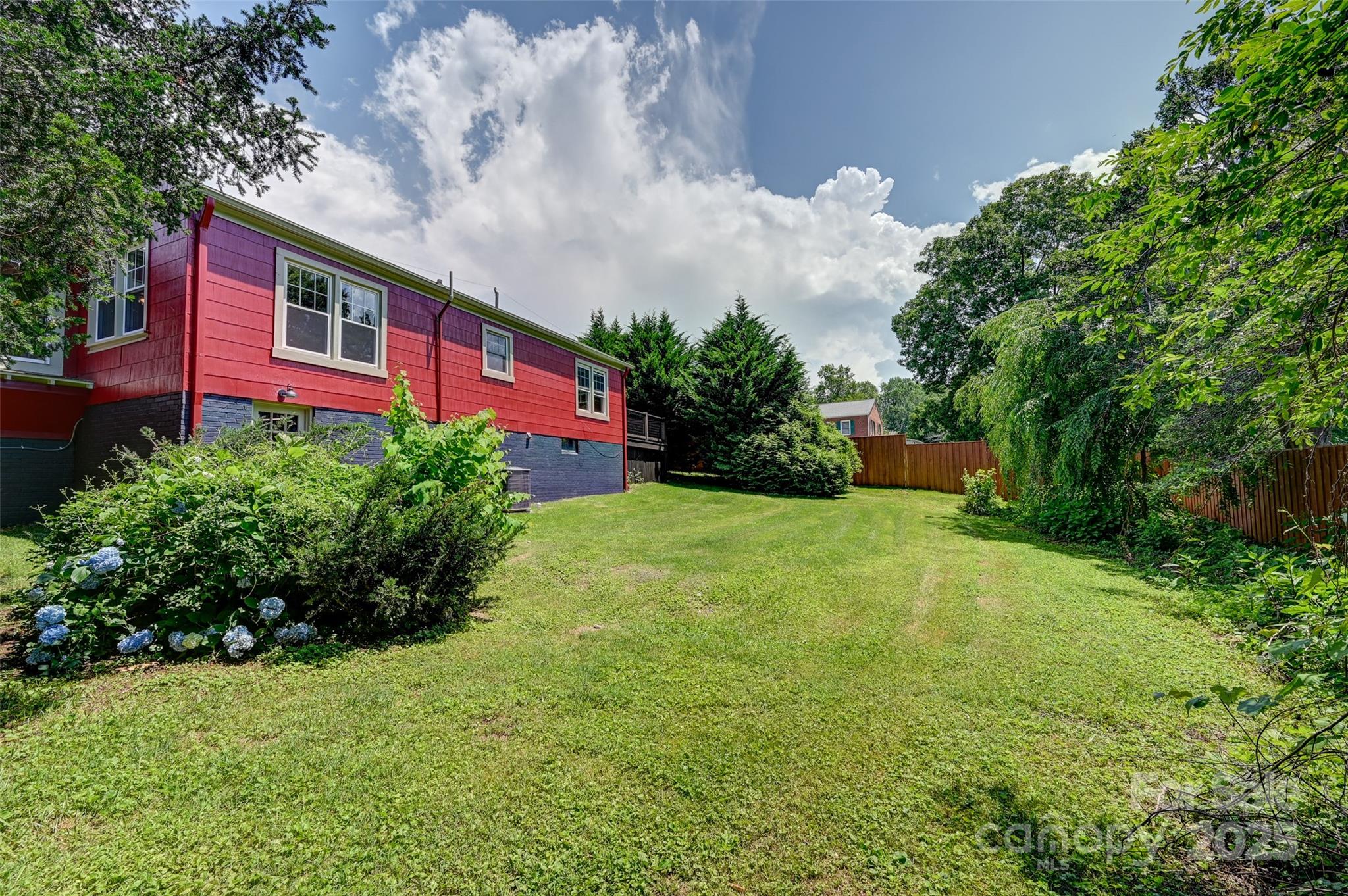 14 Monroe Street Property Photo 20