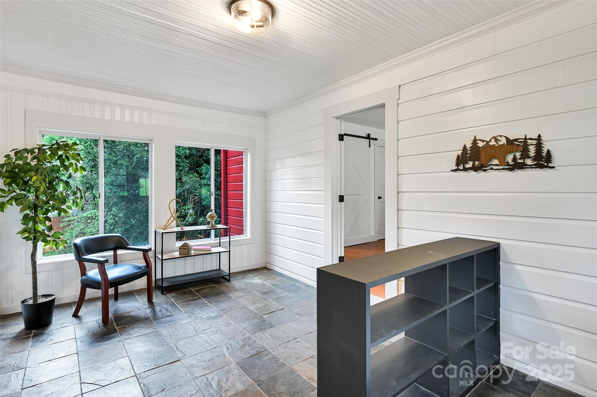 14 Monroe Street Property Photo 27