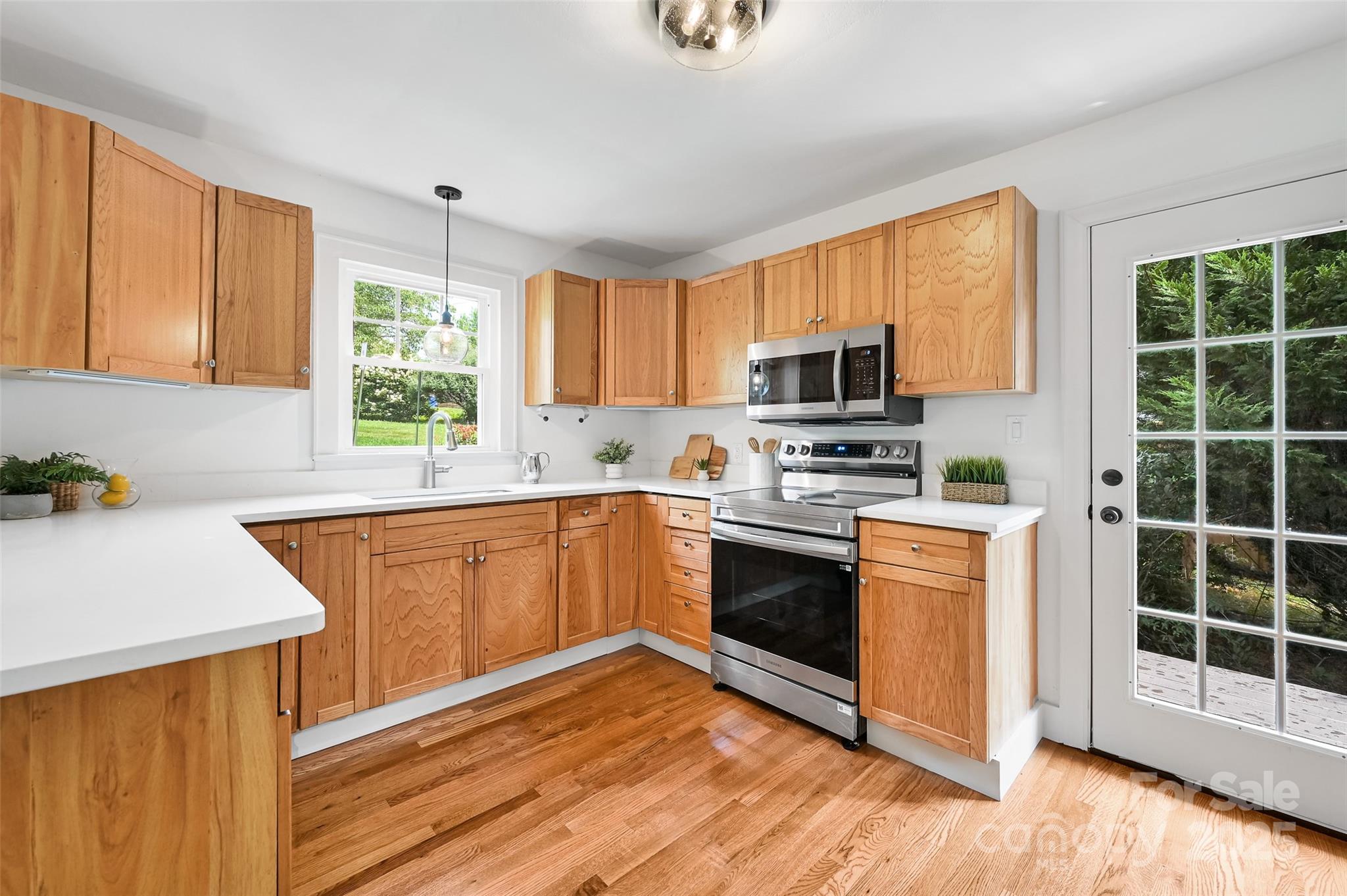 14 Monroe Street Property Photo 36